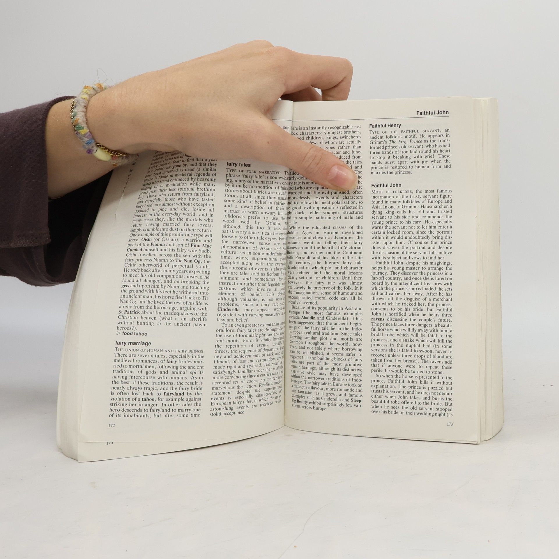 Alison Jones Larousse Dictionary of World Folklore