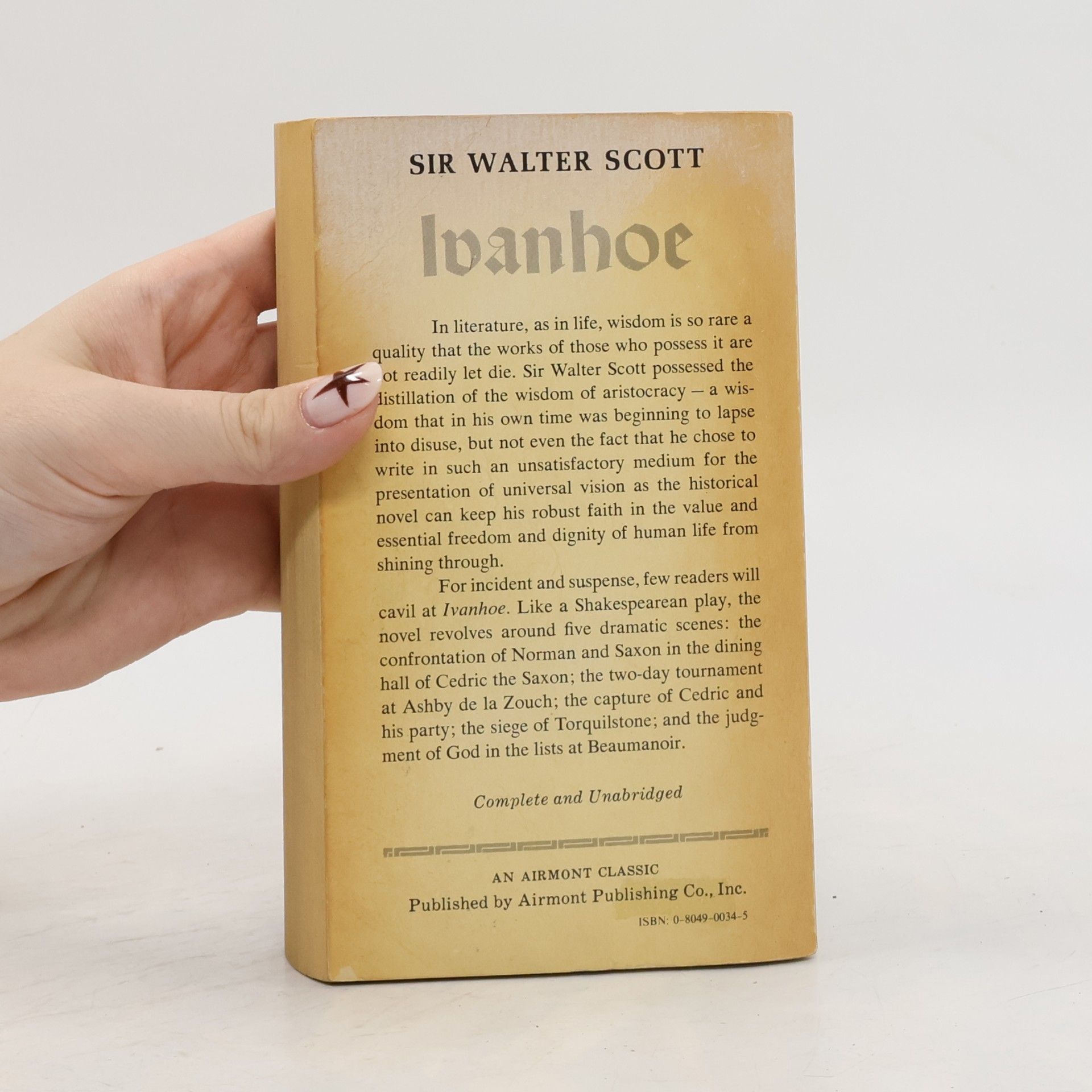 Walter Scott Airmont Classics: Ivanhoe - Complete and Unabridged; With an Introduction by Fred Cogswell