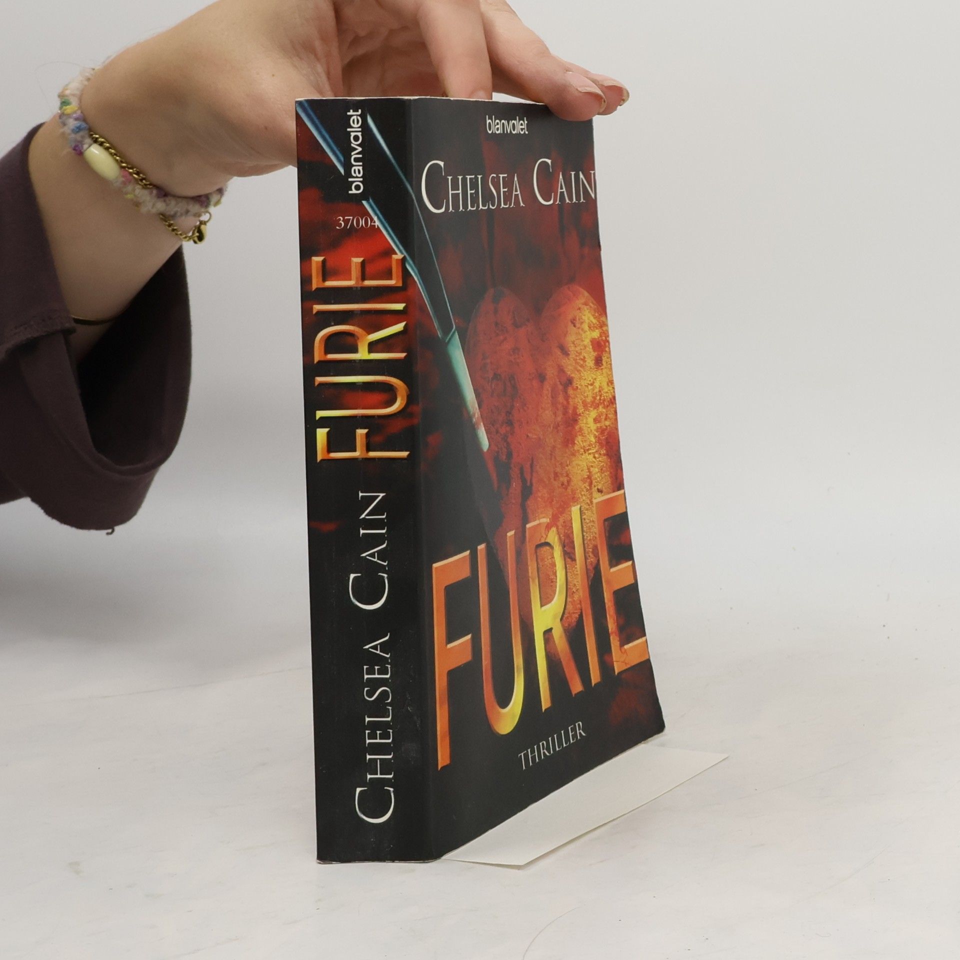 Chelsea Cain Furie