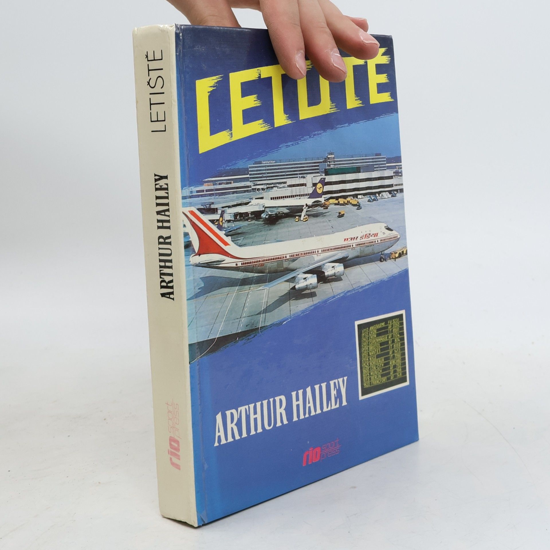 Arthur Hailey LETIŠTĚ