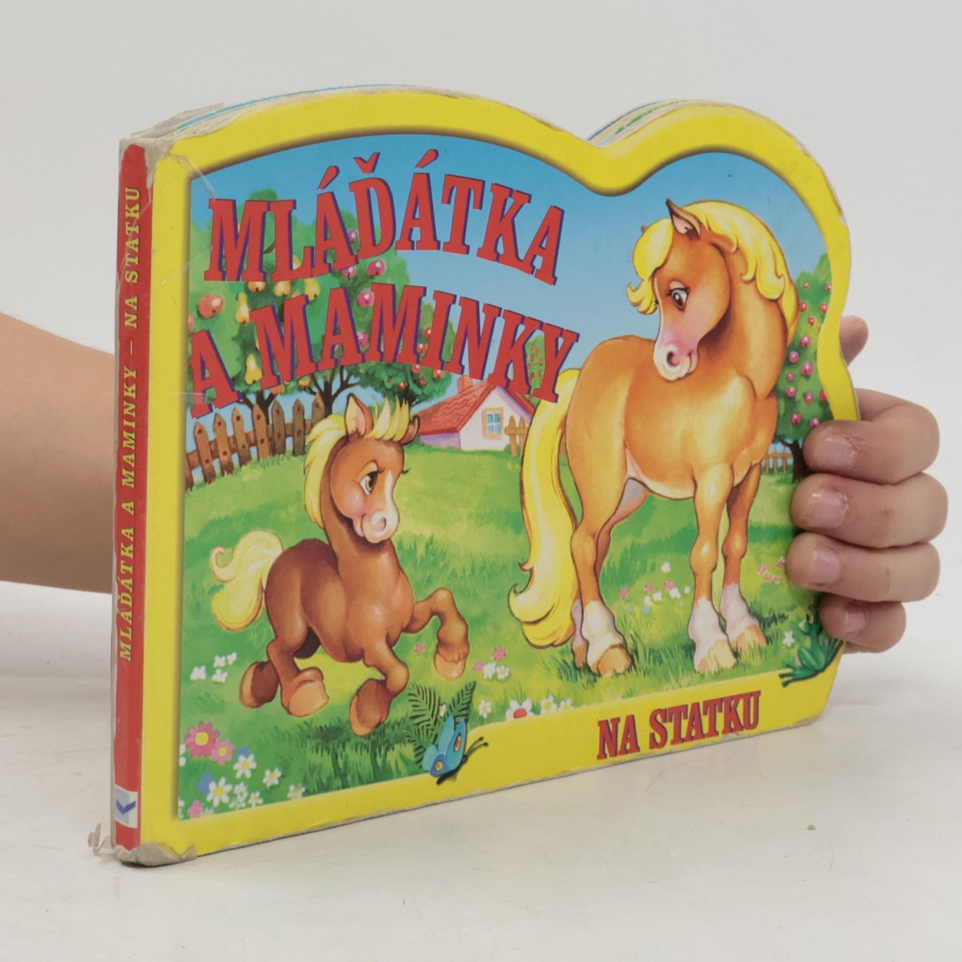 Mláďátka a maminky na statku