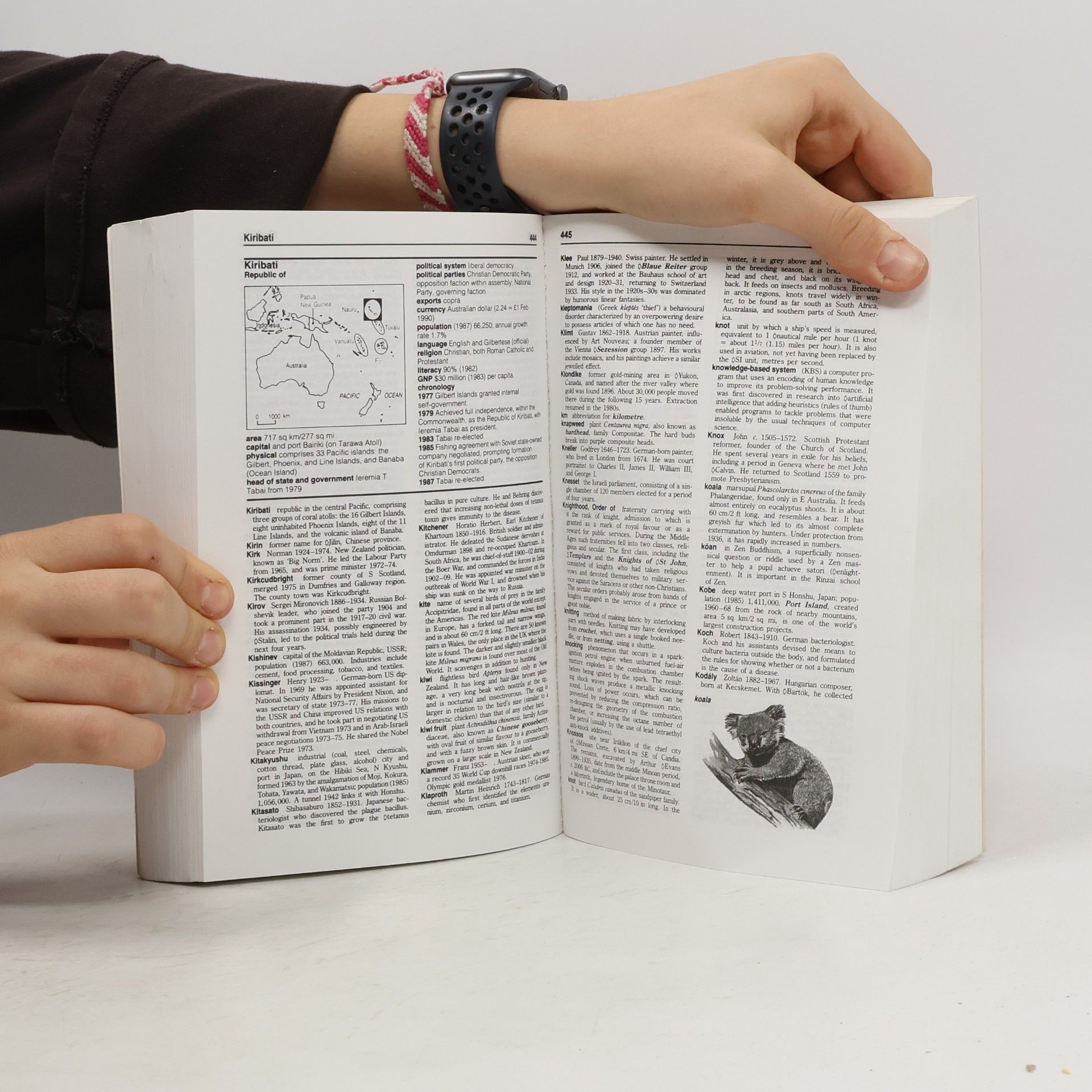Collectif d'auteurs The Hutchinson Paperback Encyclopedia
