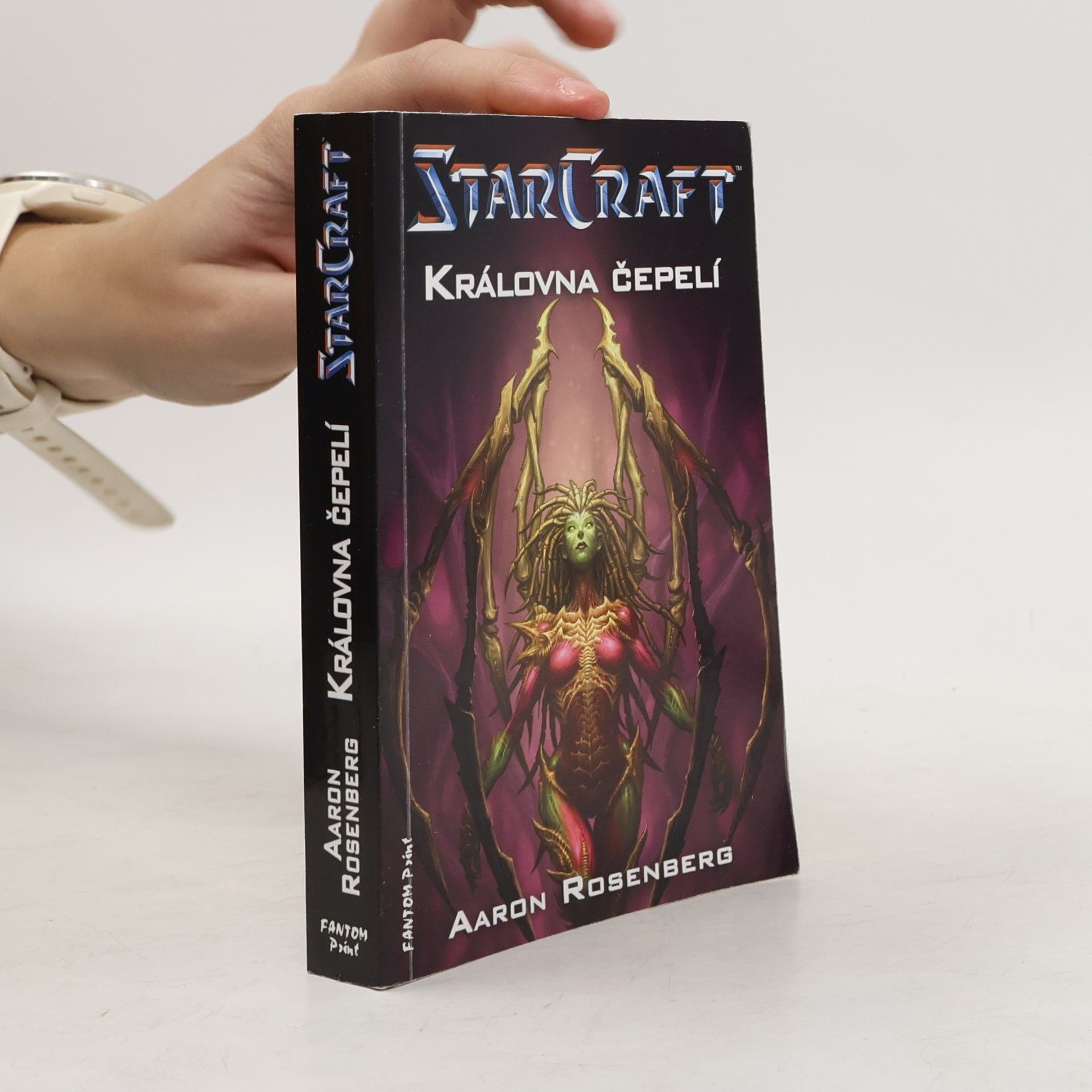 Aaron Rosenberg StarCraft. Královna čepelí