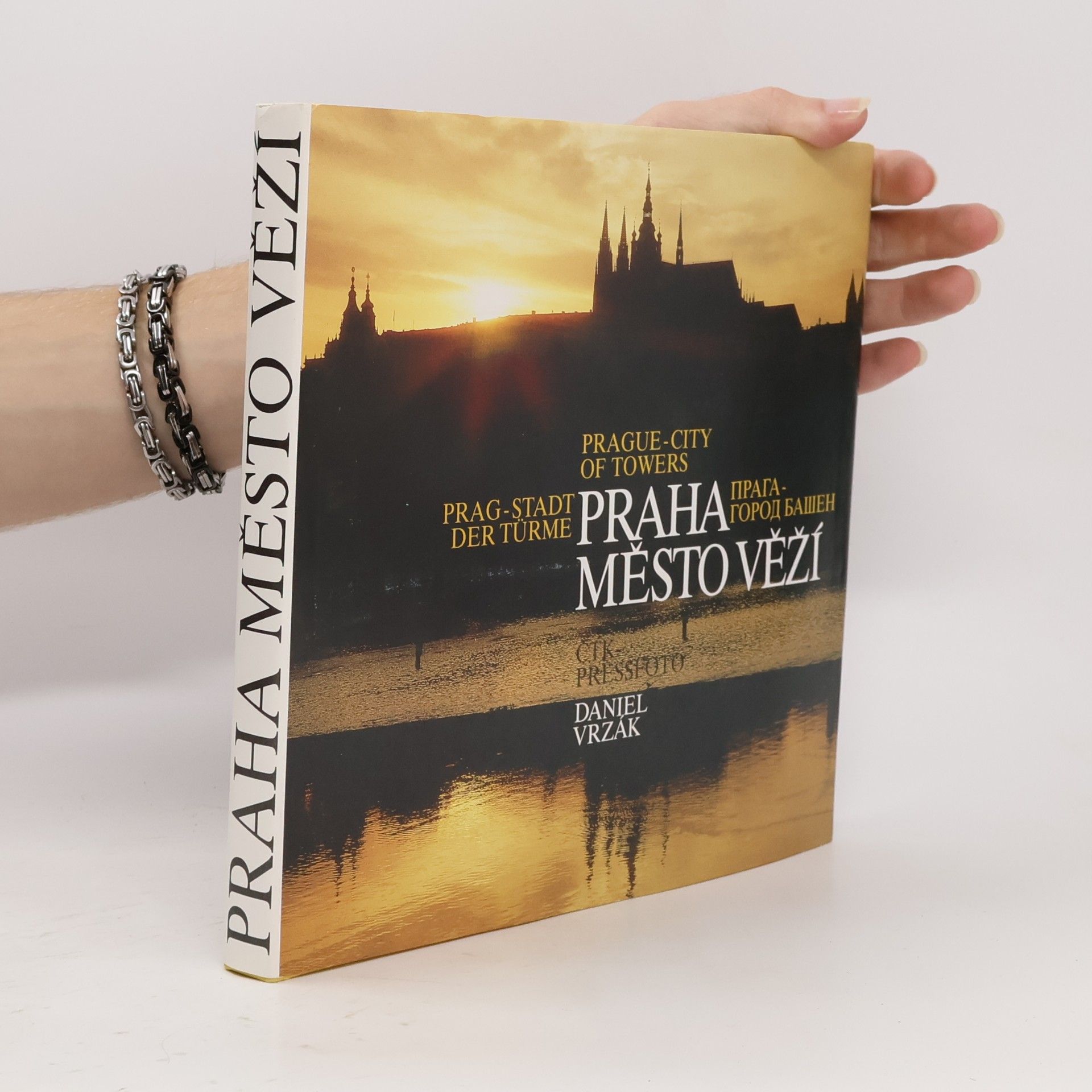 Daniel Vrzák Praha město věží