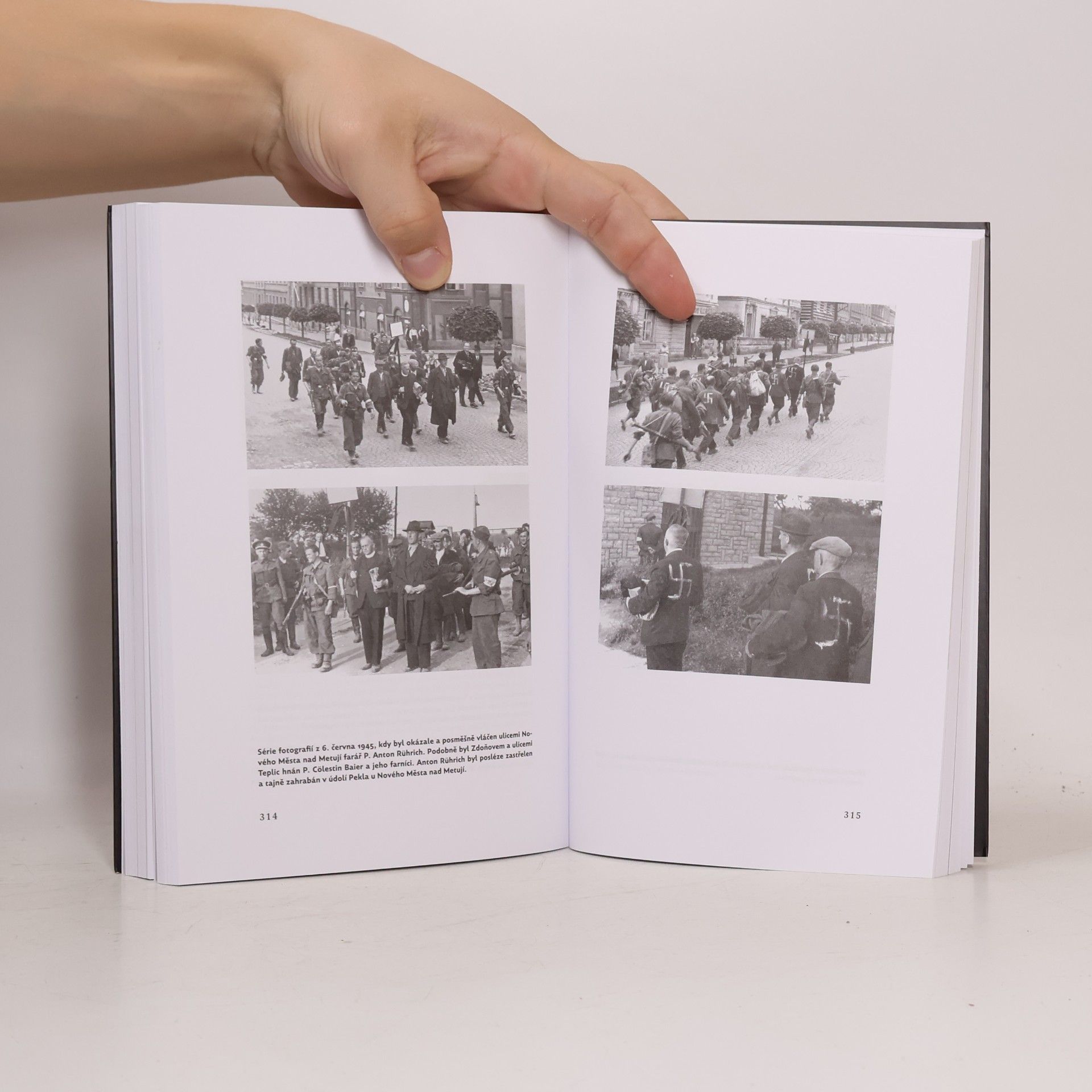 Miloš Doležal 1945: léto běsů. Dokumentární povídky z jara, léta a podzimu 1945