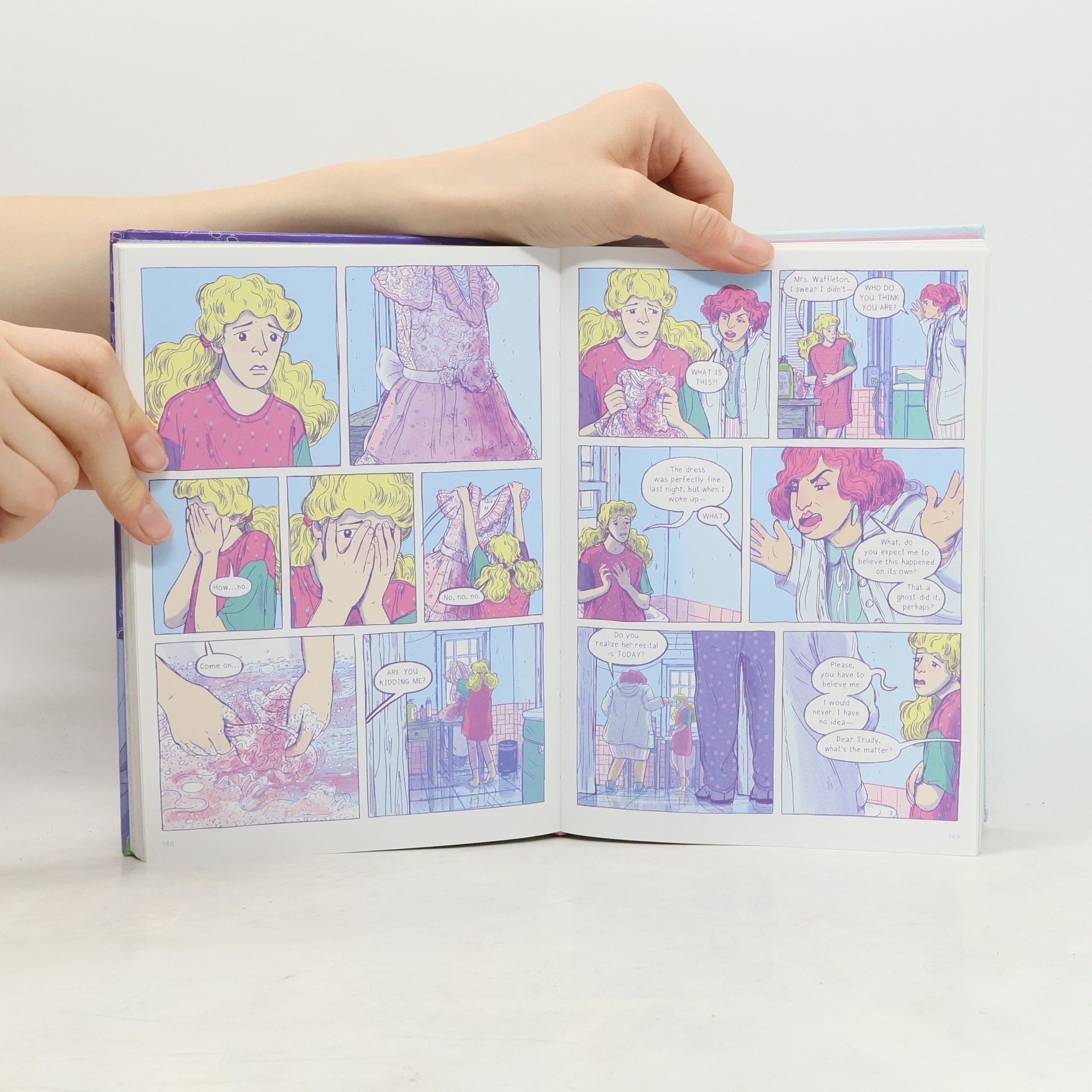 Brenna Thummler Sheets: Collector's Edition HC