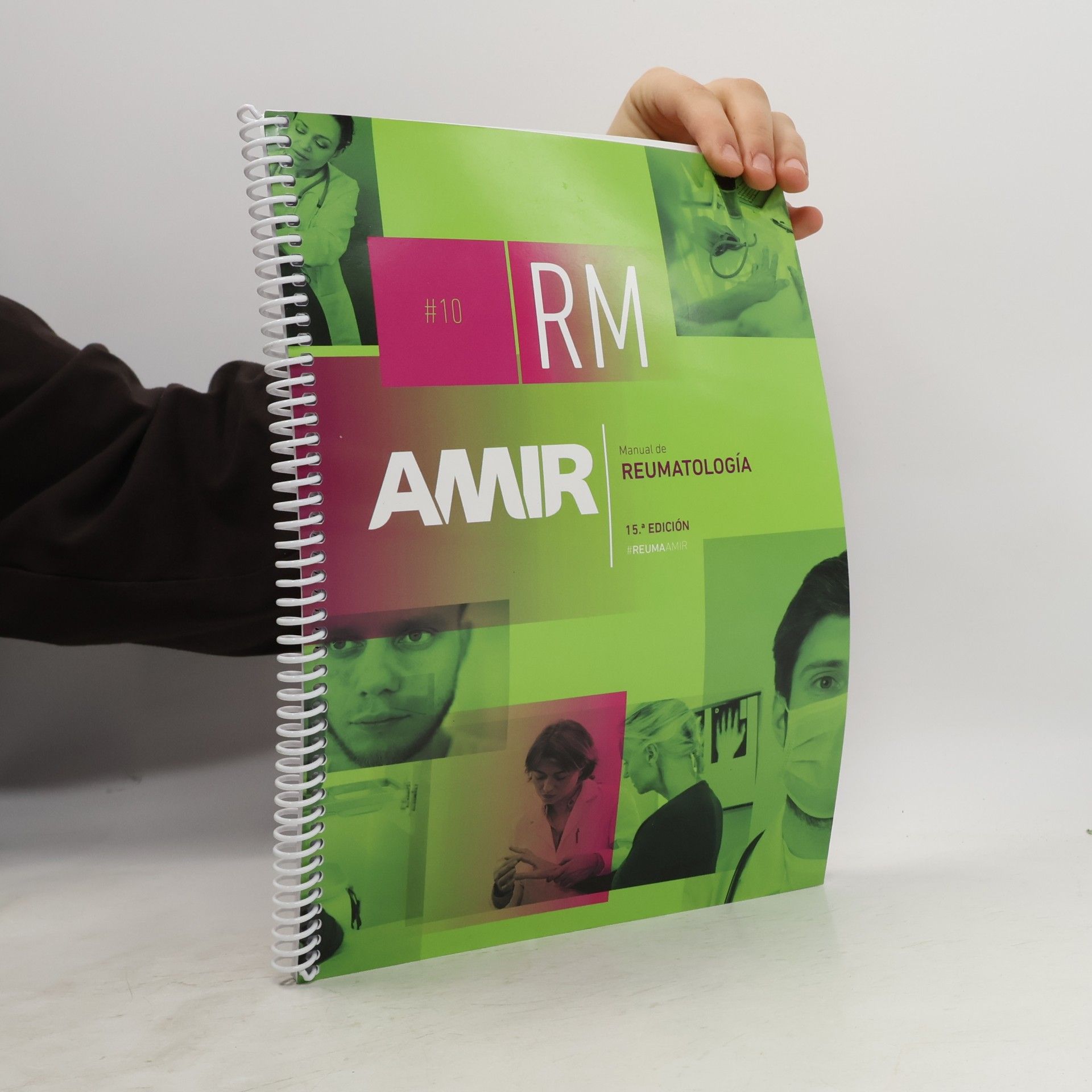 Various authors AMIR - 10: Manual de Reumatología