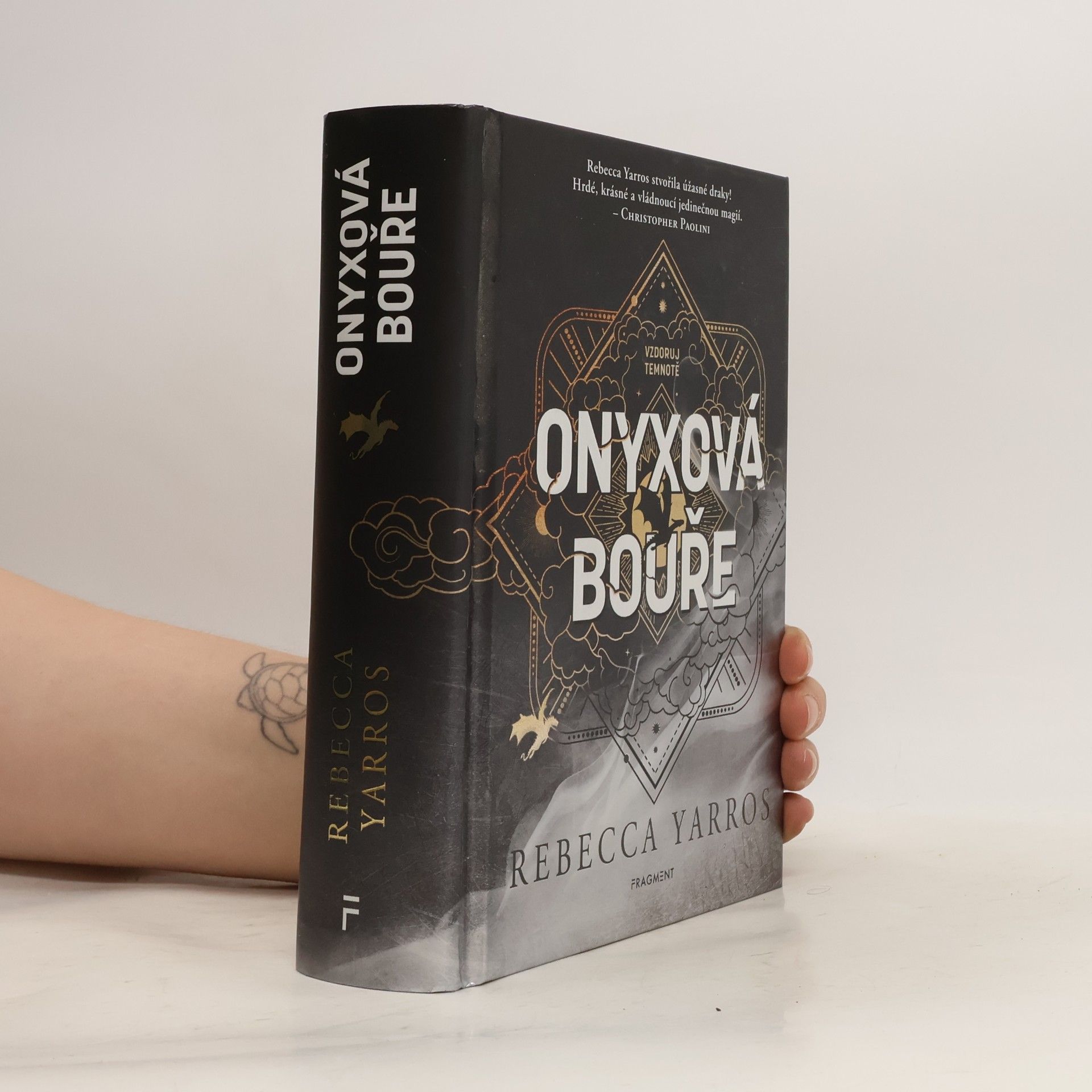 Rebecca Yarros Onyxová bouře