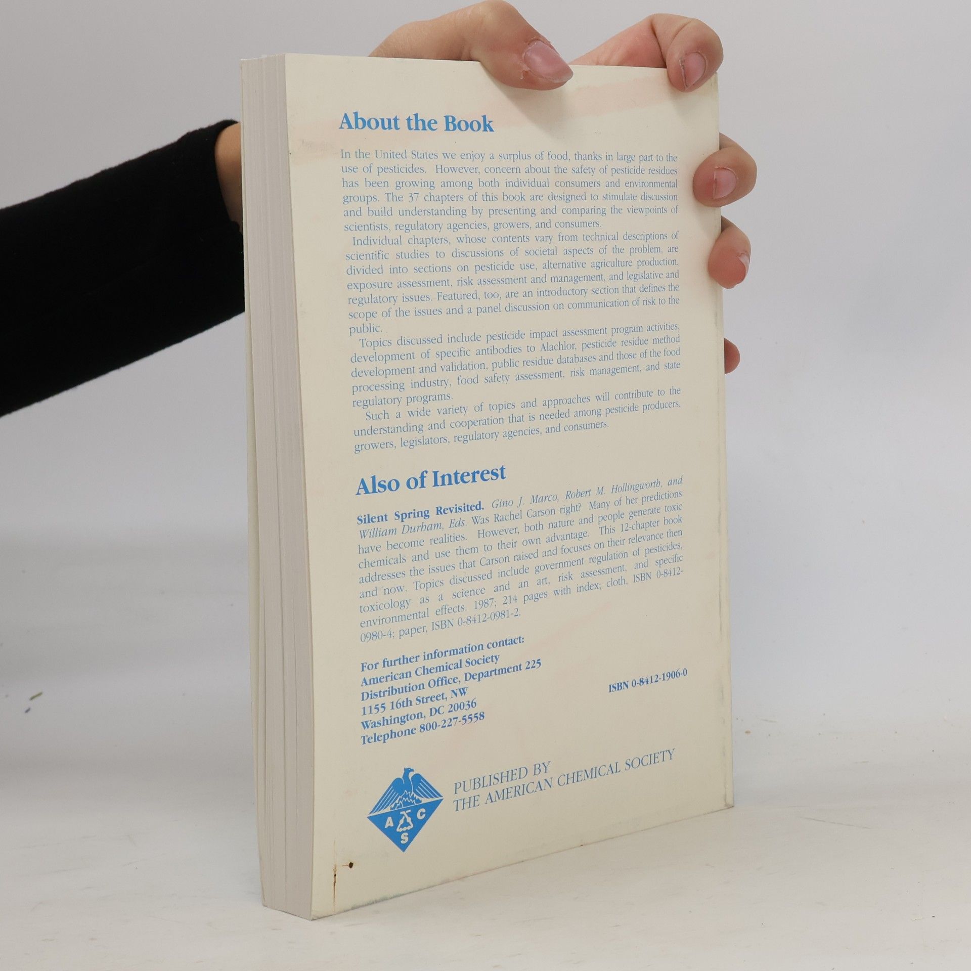 Various authors Pesticide Residues and Food Safety