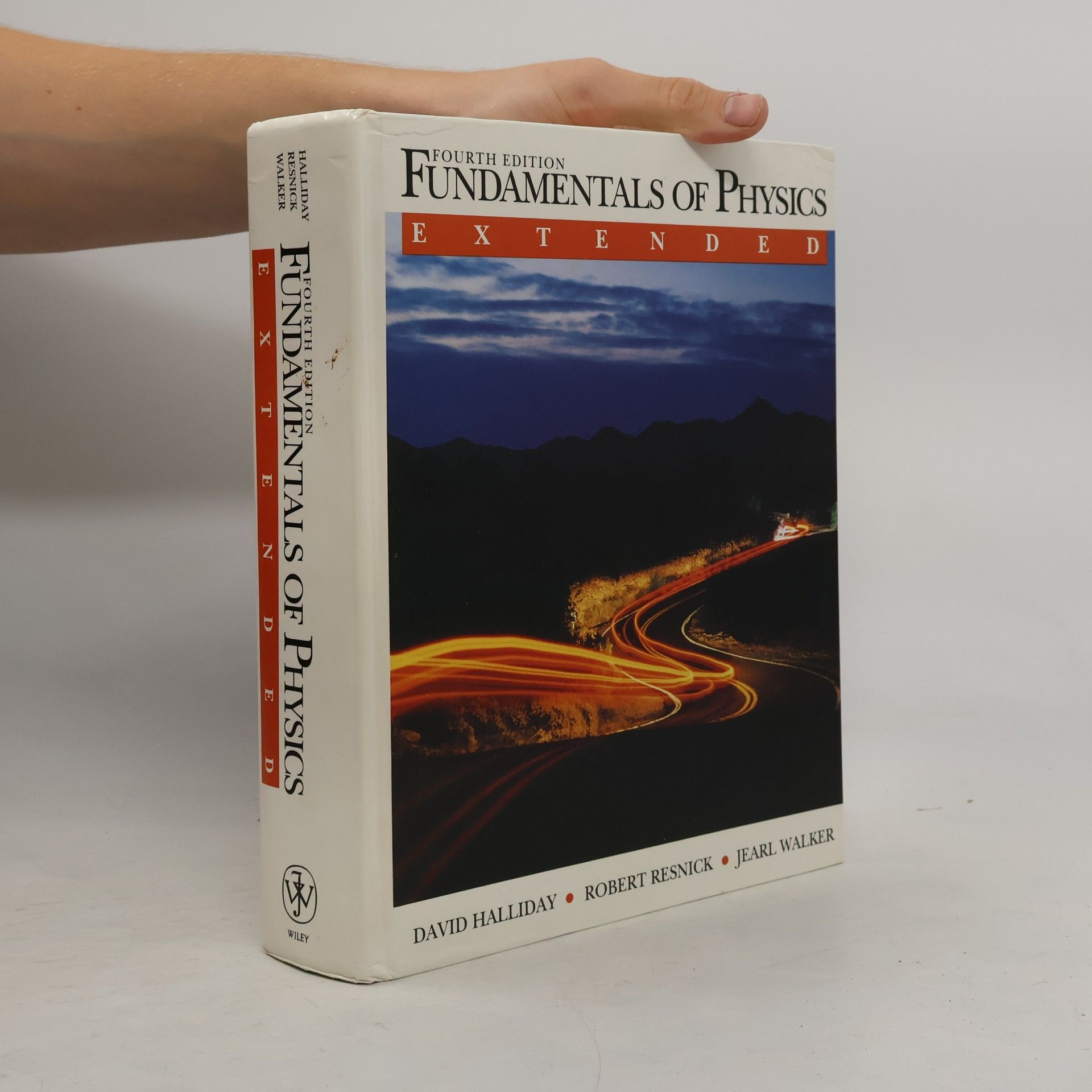 Fundamentals of Physics with Modern Physics