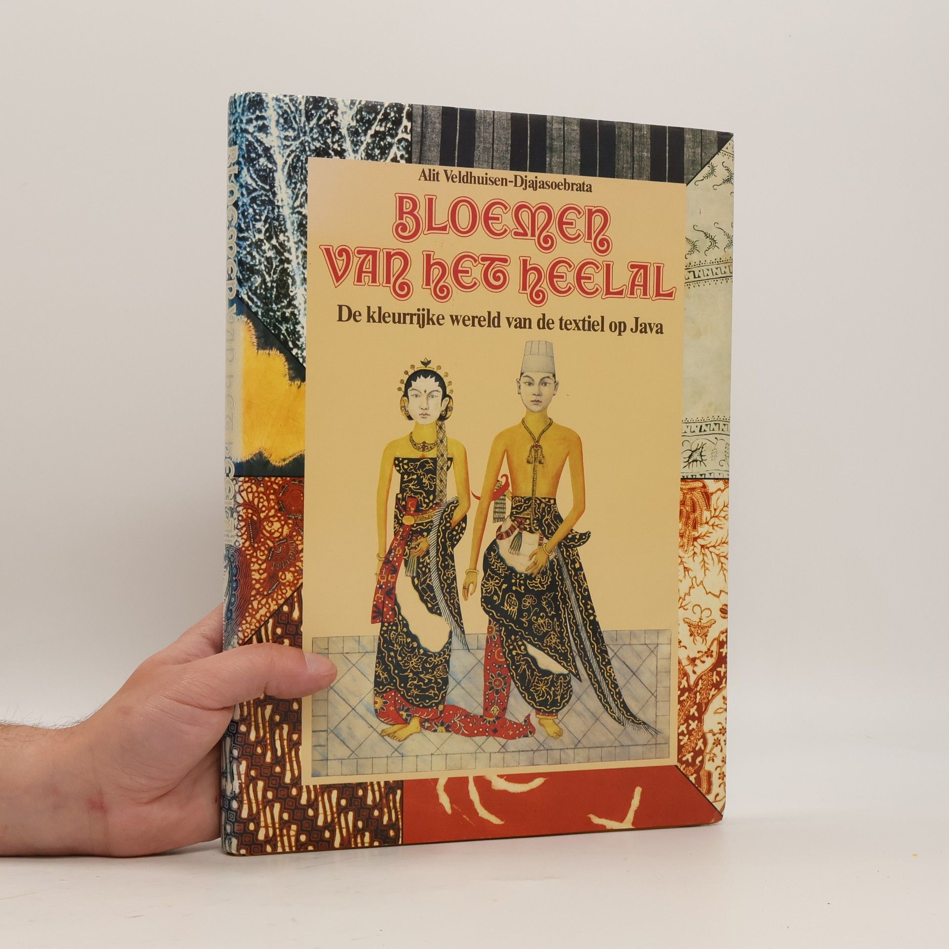 Alit Veldhuisen-Djajasoeprabata Bloemen van het Heelal