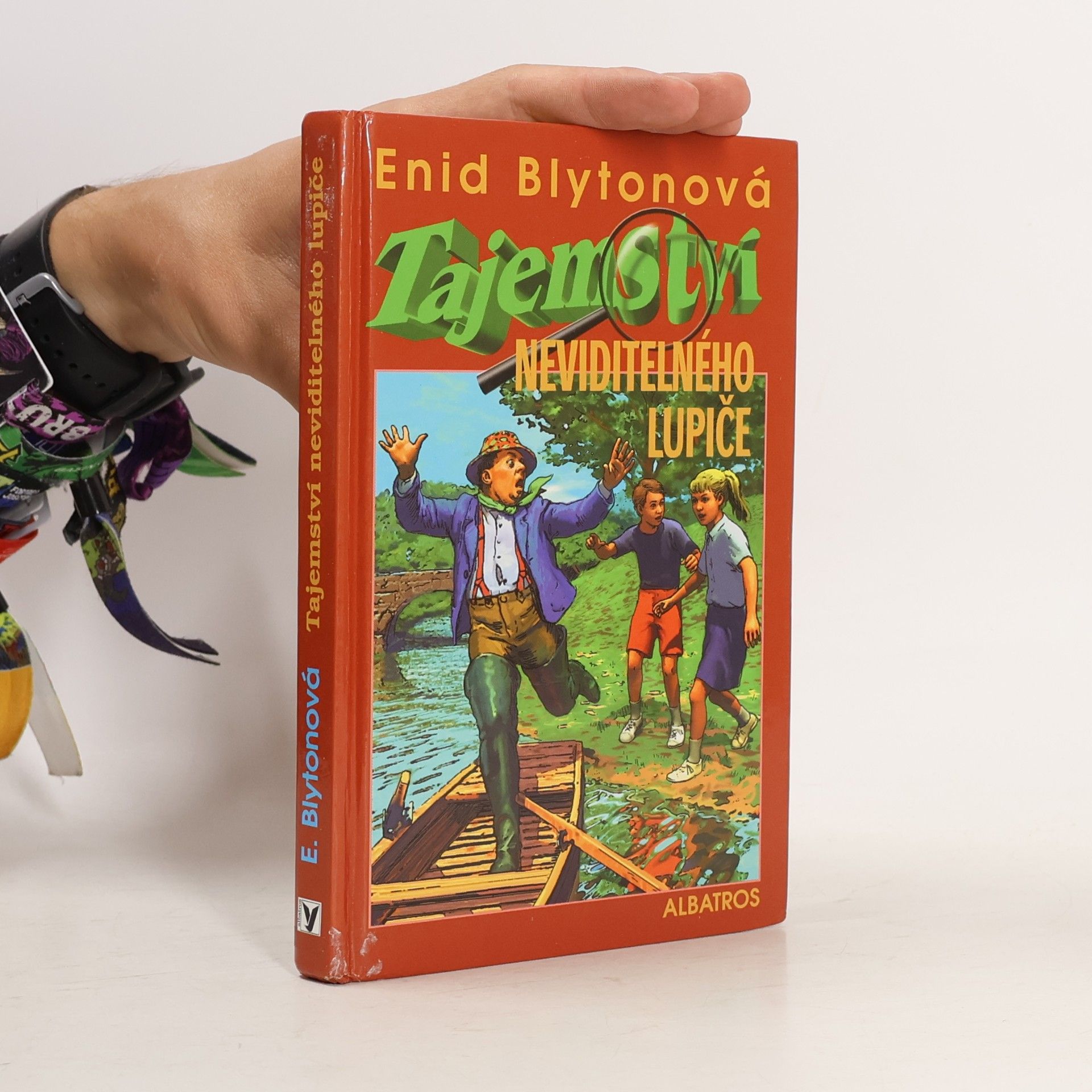 Enid Blyton Tajemství neviditelného lupiče