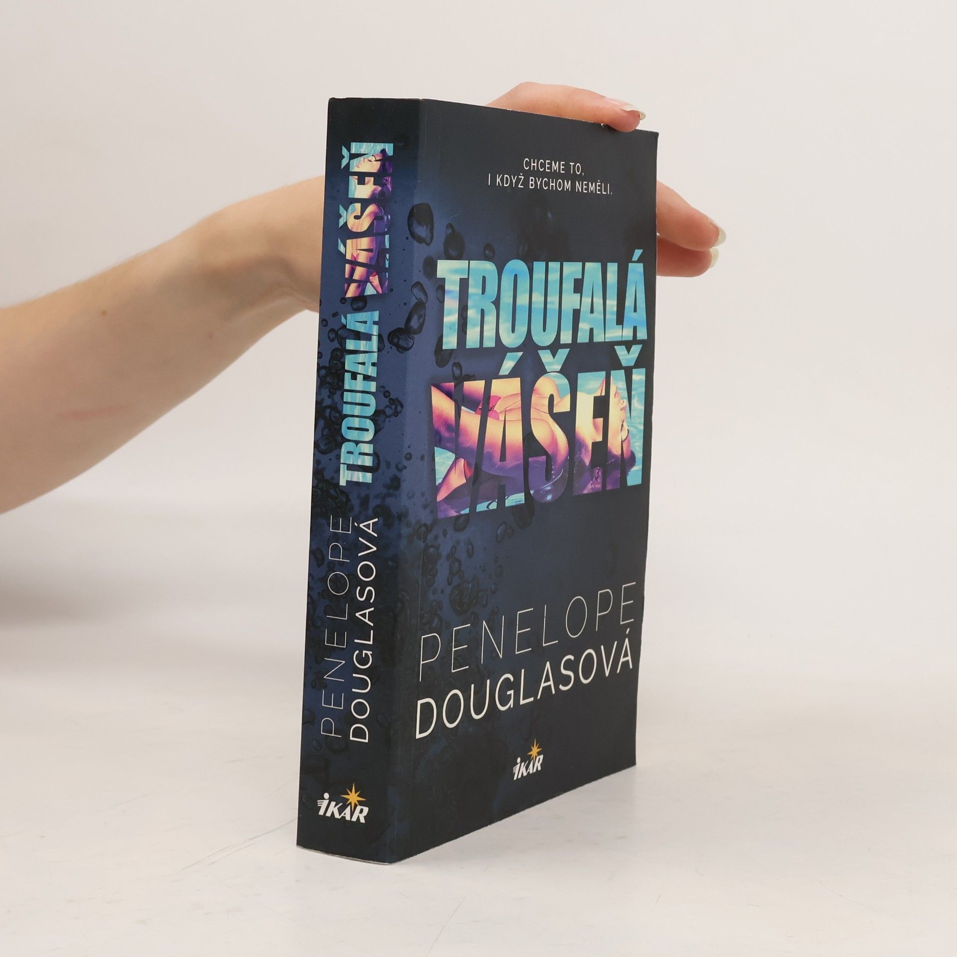 Penelope Douglas Troufalá vášeň