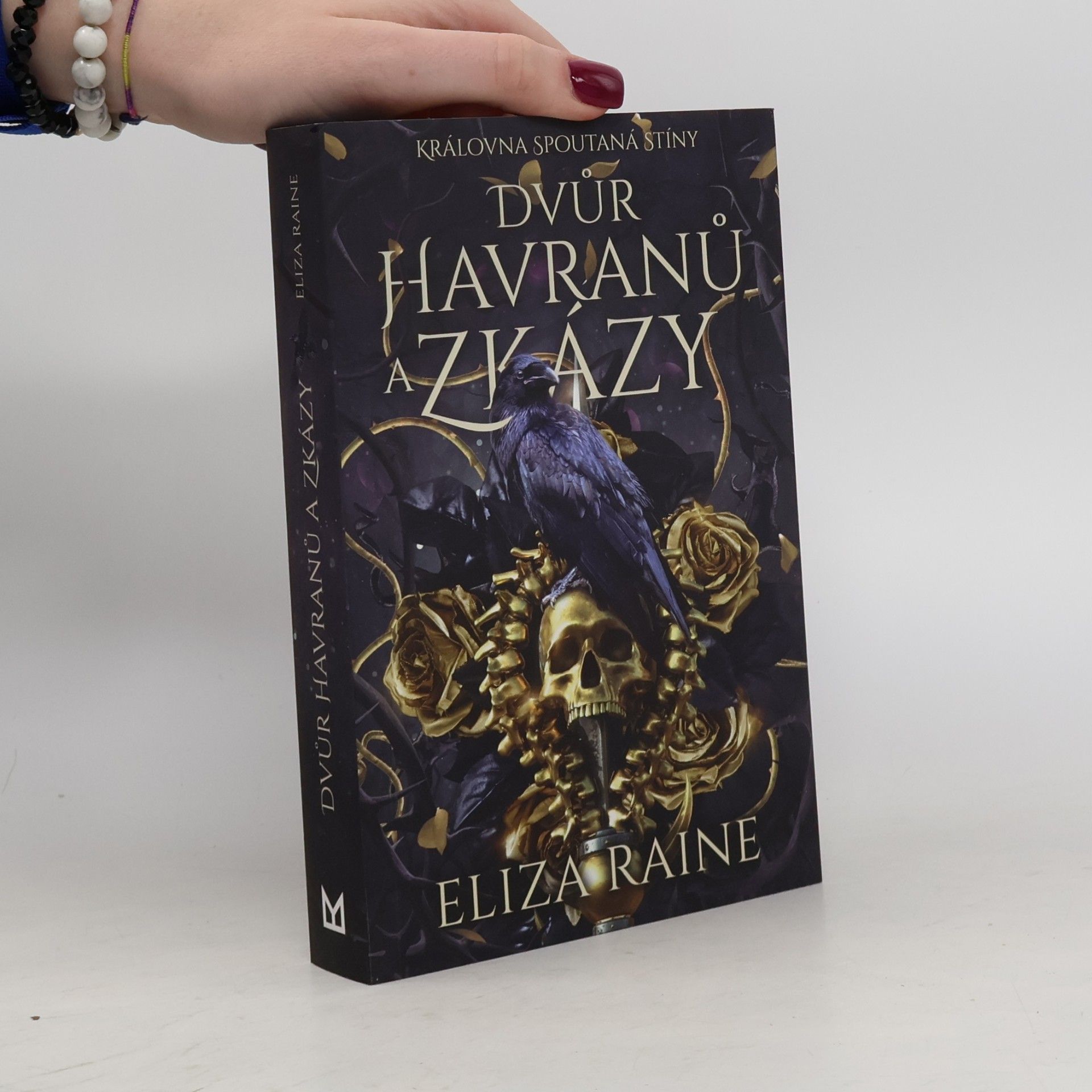 Eliza Raine Dvůr havranů a zkázy