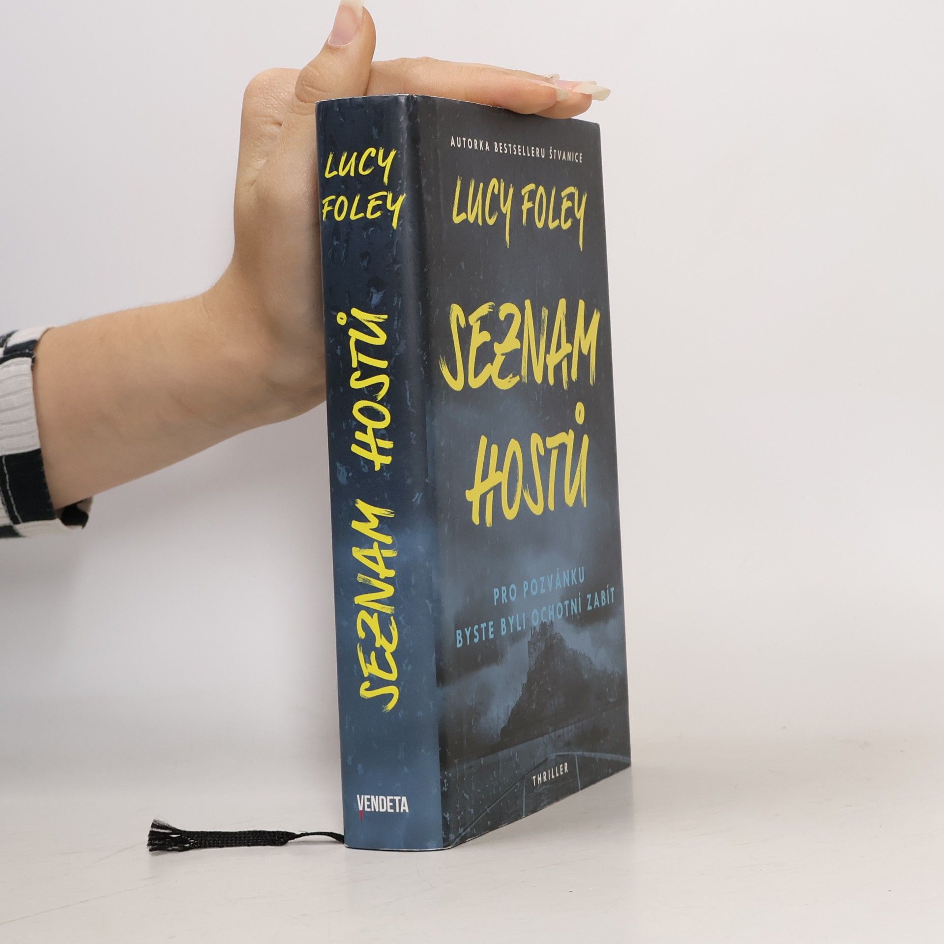 Lucy Foley Seznam hostů