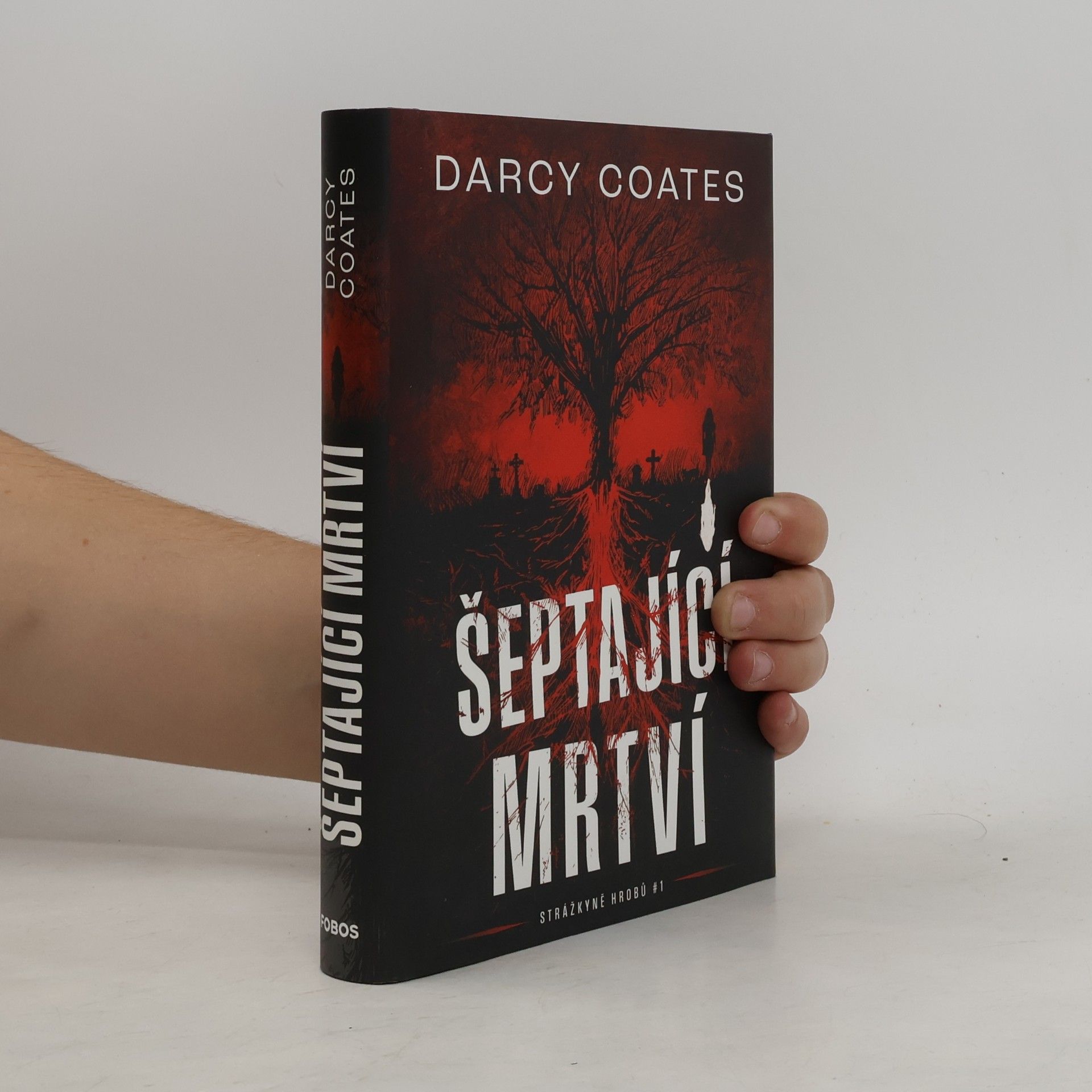 Darcy Coates Šeptající mrtví
