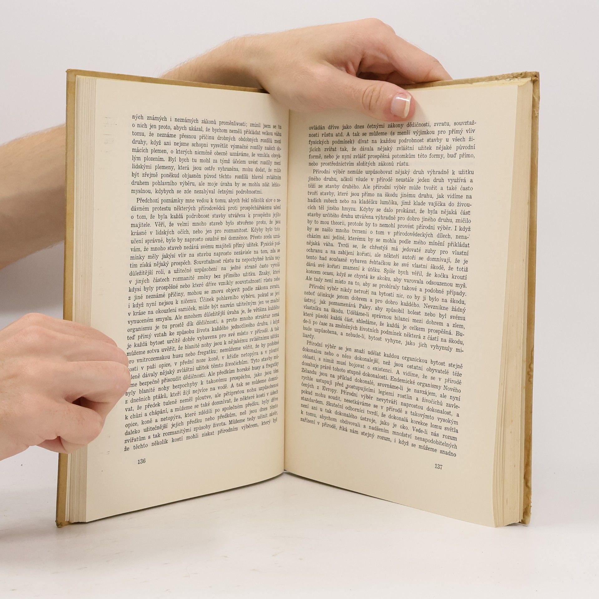 Charles Darwin O vzniku druhů přírodním výběrem