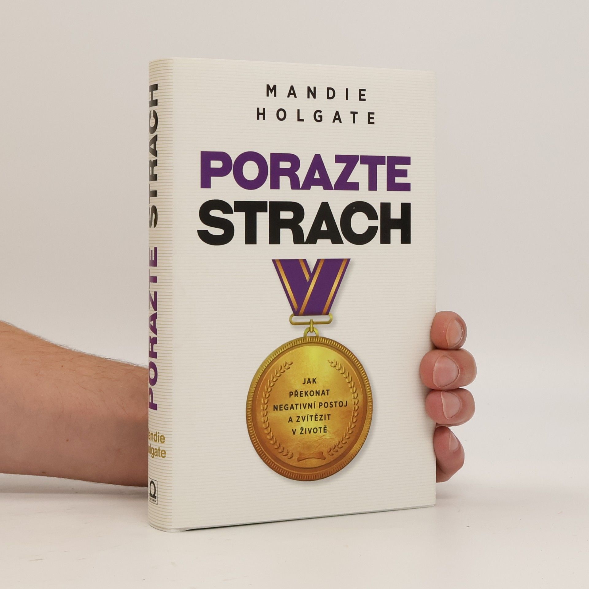 Mandie Holgate Porazte strach