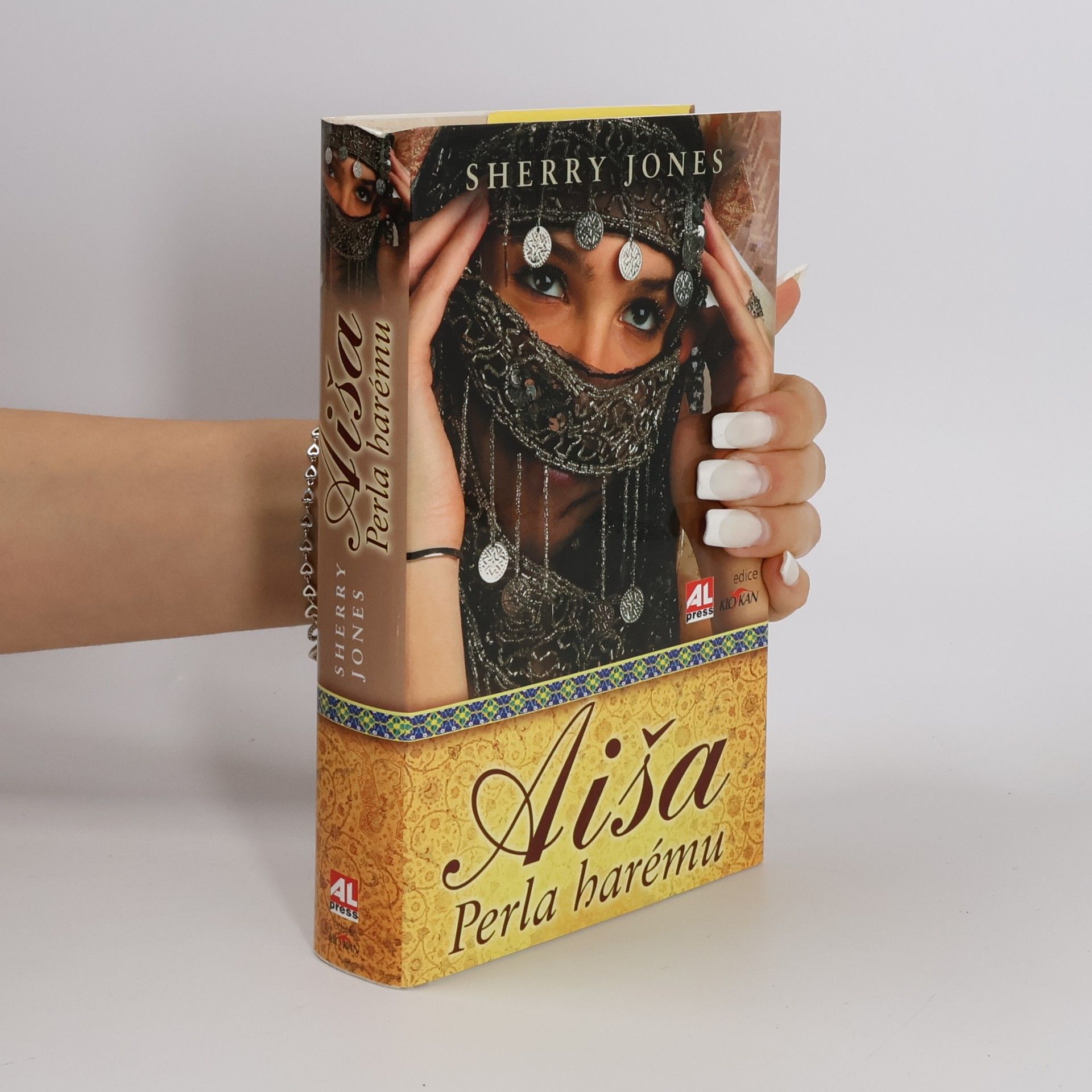 Aiša: Perla harému
