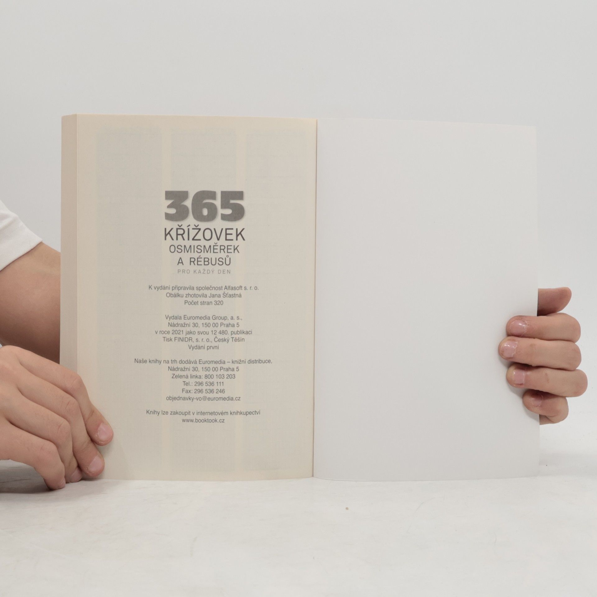 Collectif d'auteurs 365 křížovek, osmisměrek a rébusů pro každý den