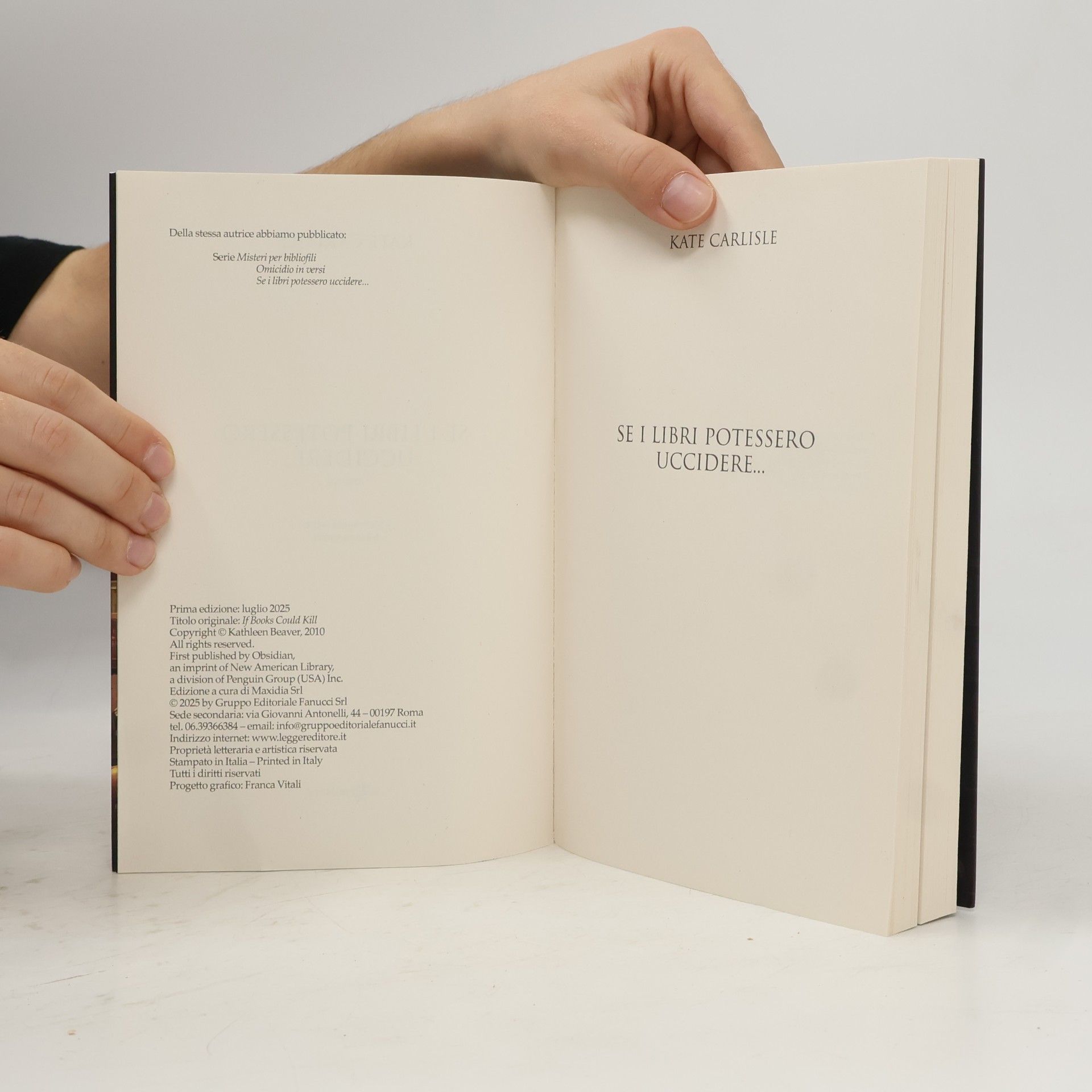 Kate Carlisle Serie Bestseller del New York Times: Se i libri potessero uccidere... Un'esperta di libri antichi indaga