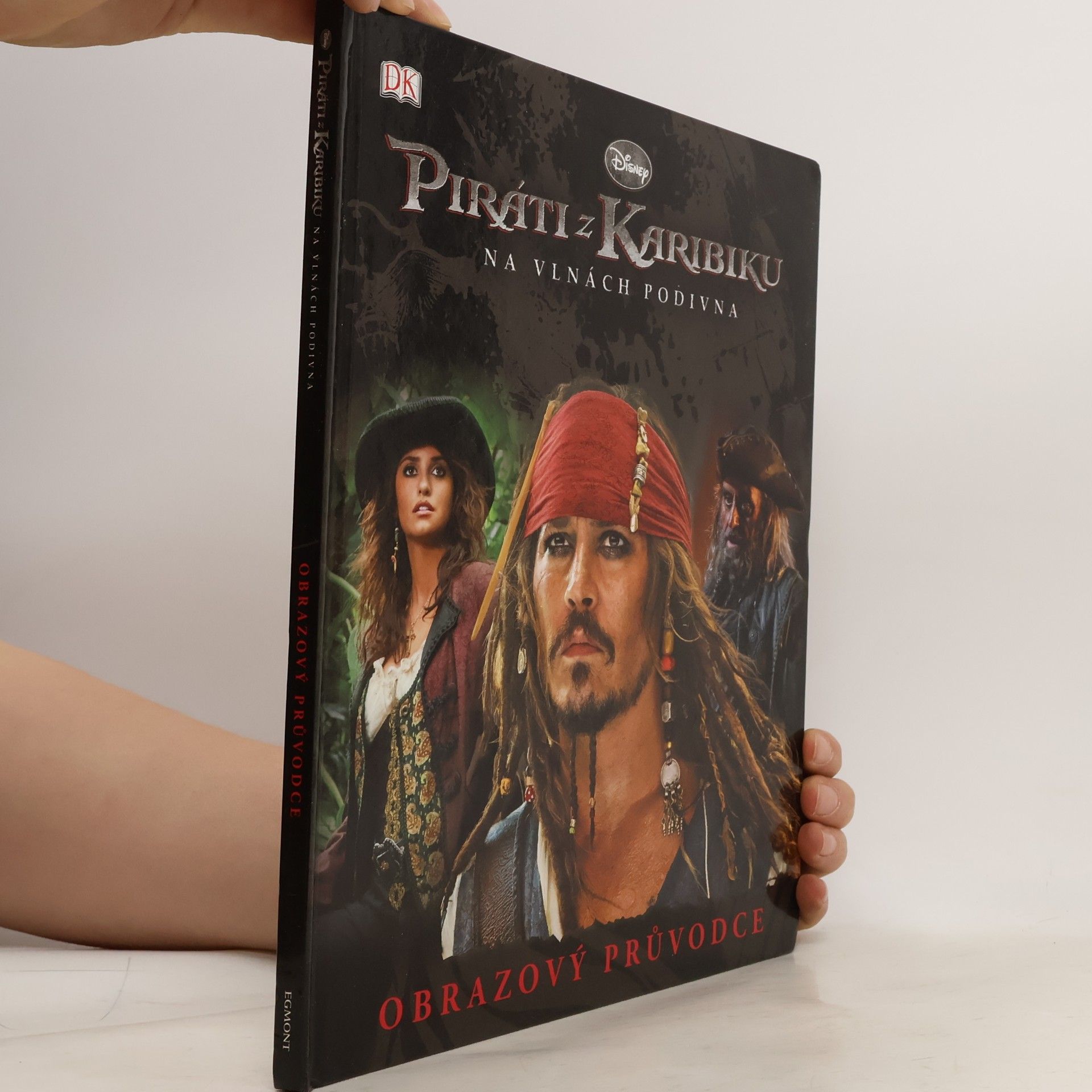 Jerry Bruckheimer Piráti z Karibiku. Obrazový průvodce. Na vlnách podivna