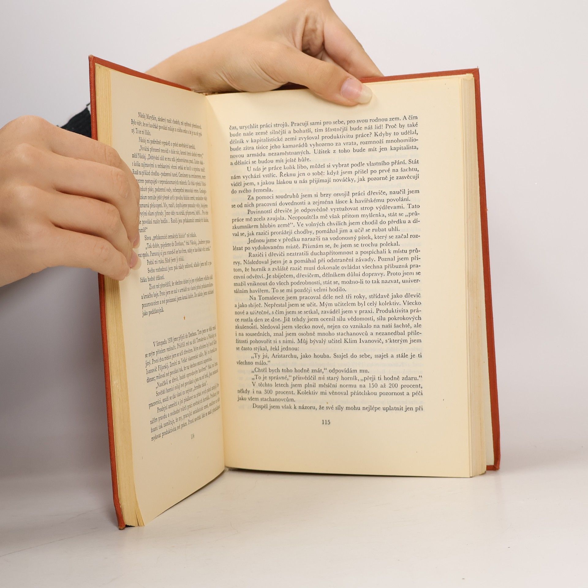 Various authors Nás vychoval Stalin. Vyprávění laureátů Stalinových cen
