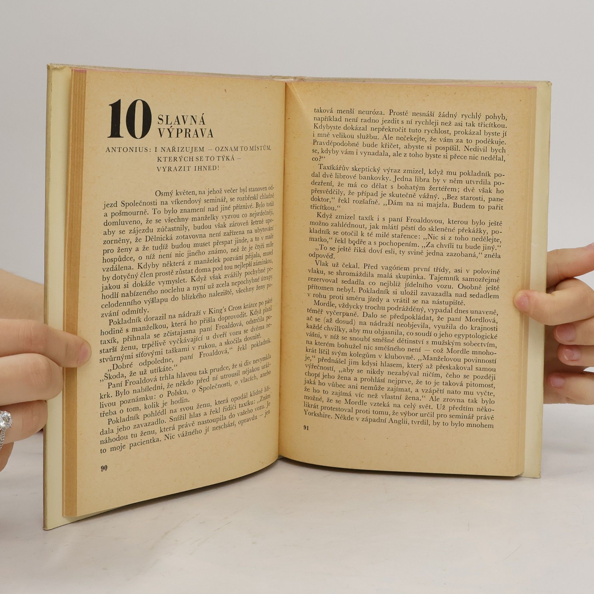 Kingsley Amis Egyptologové