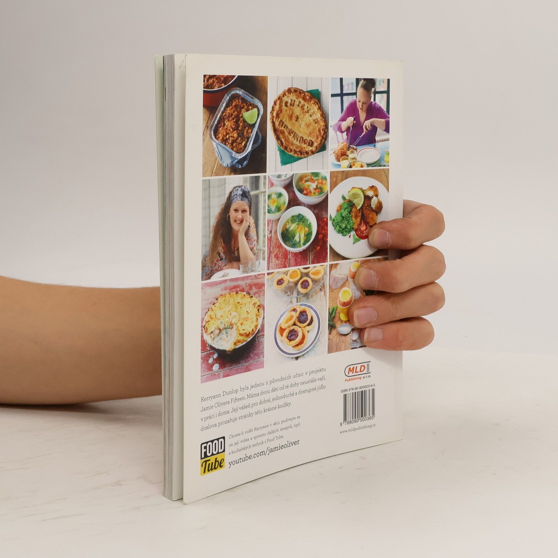 Kerryann Dunlop Moje rodinná kuchařka (z produkce “Jamie Oliver`s FOOD Tube”)