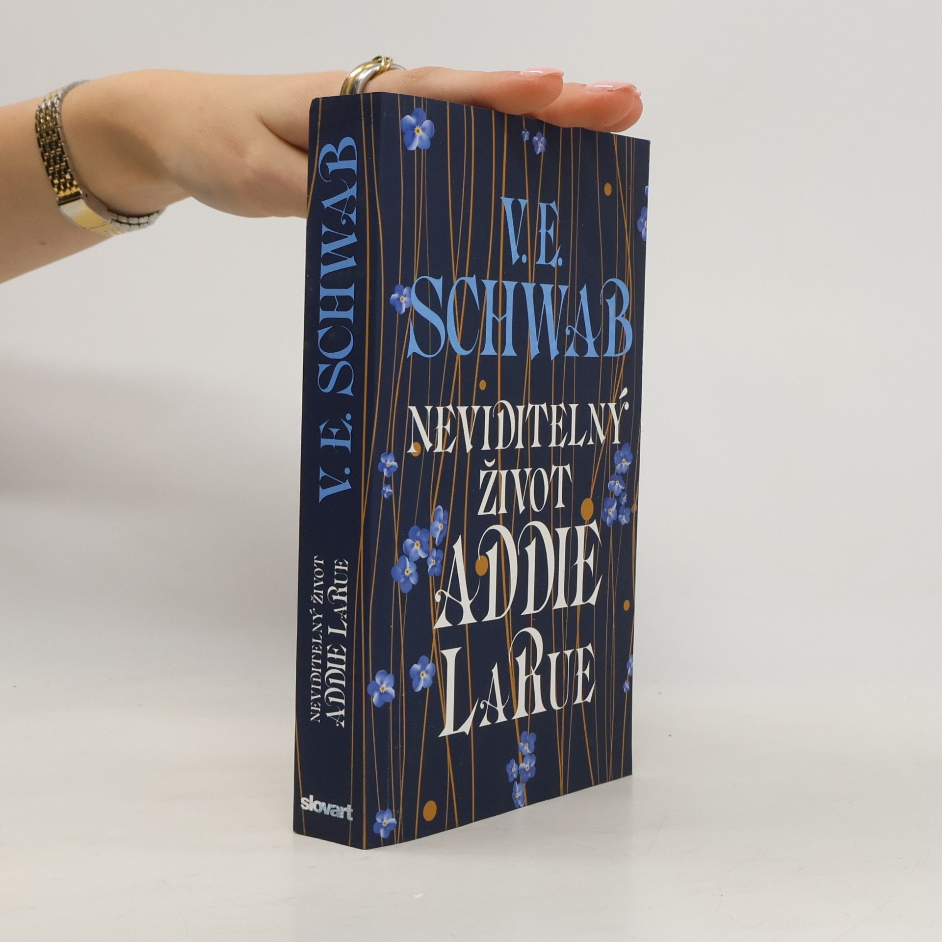V. E. Schwab Neviditelný život Addie LaRue