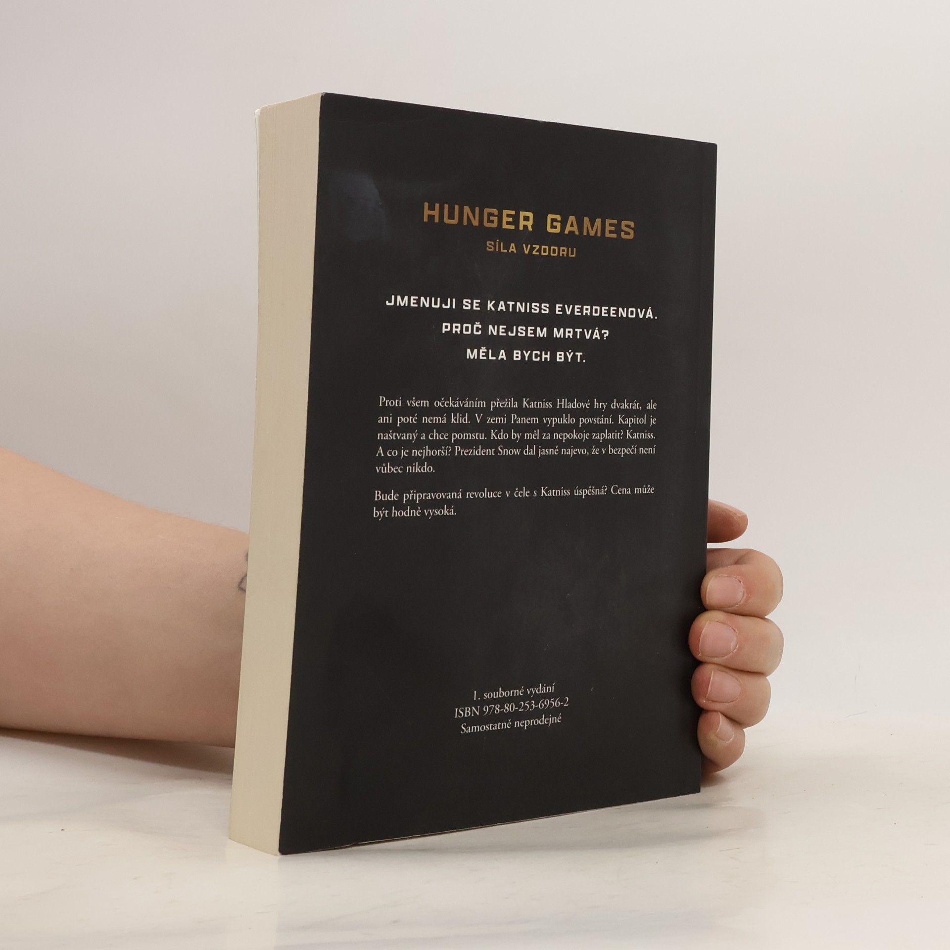 Suzanne Collins Hunger Games. Síla vzdoru