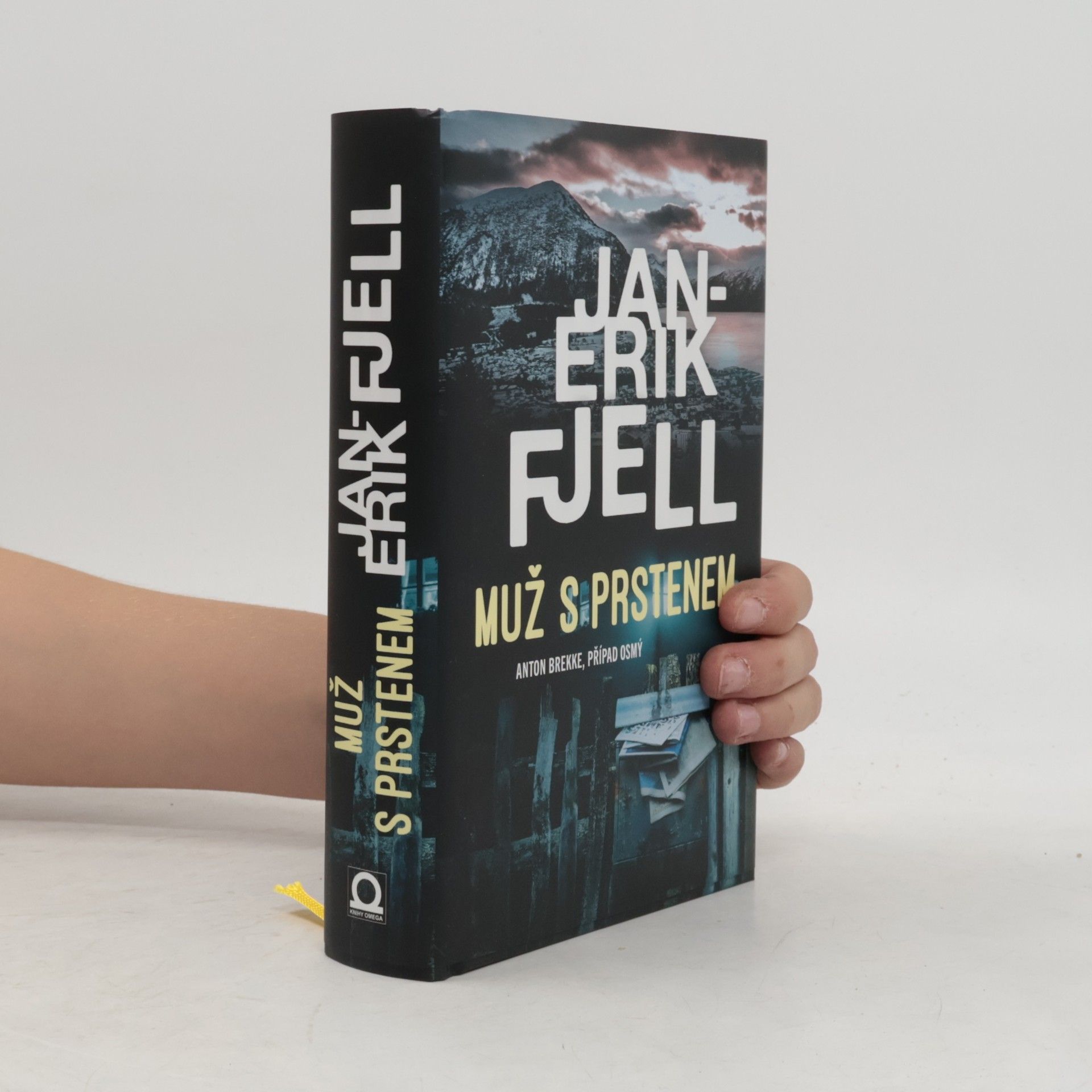 Jan-Erik Fjell Anton Brekke - 8: Muž s prstenem