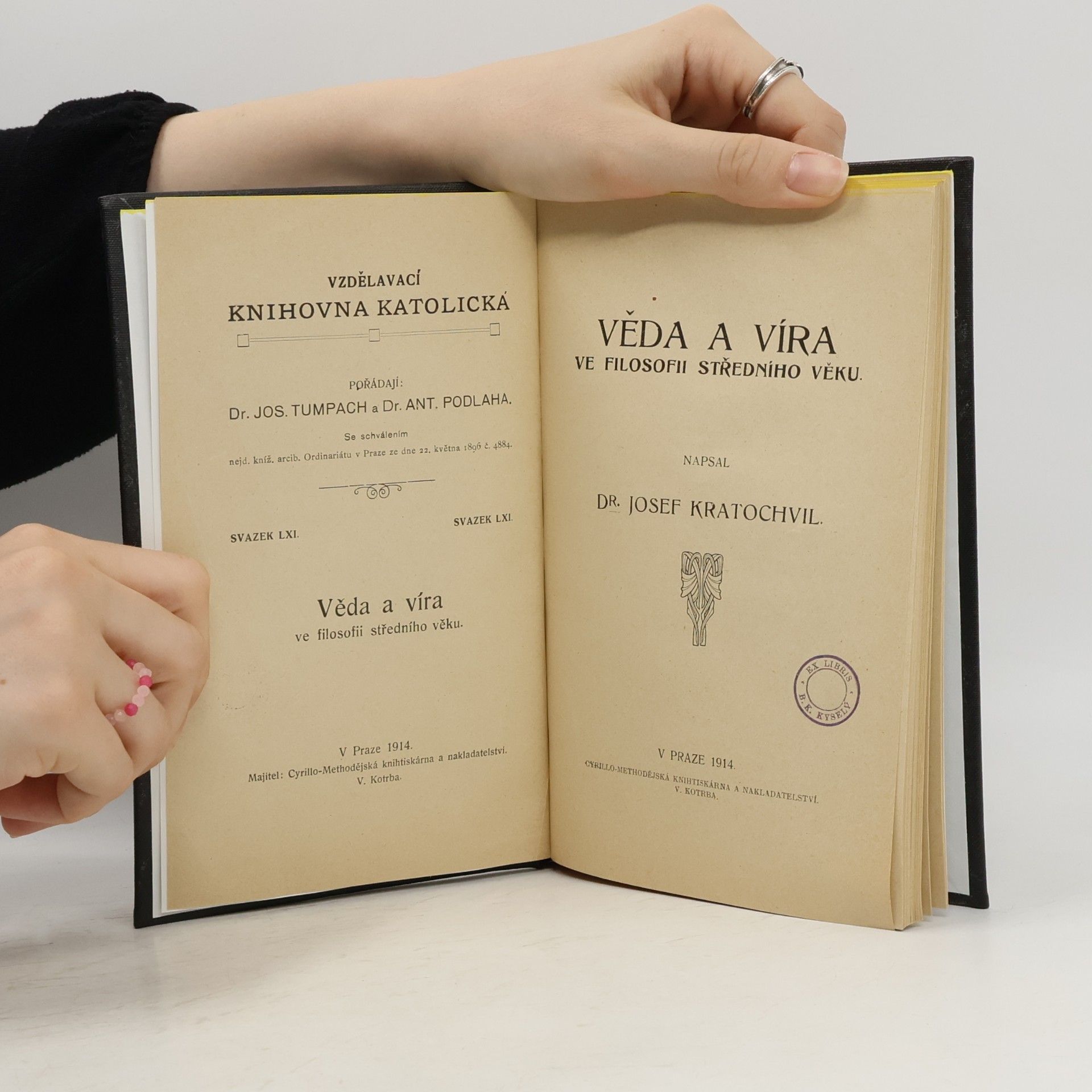 Dr. Josef Kratochvil Věda a víra ve filosofii středního věku