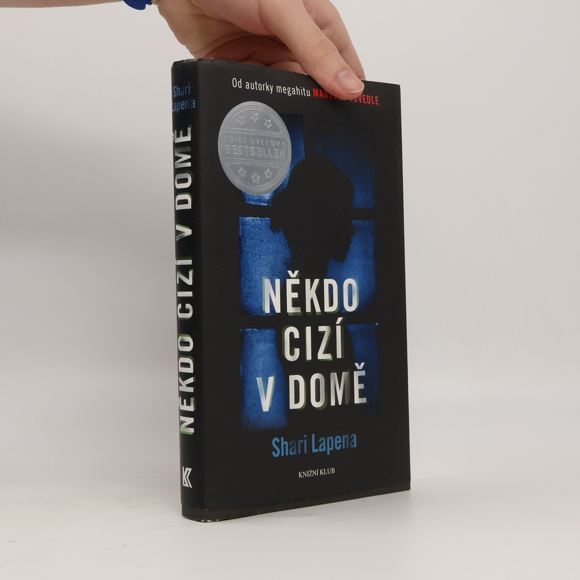 Shari Lapena Někdo cizí v domě