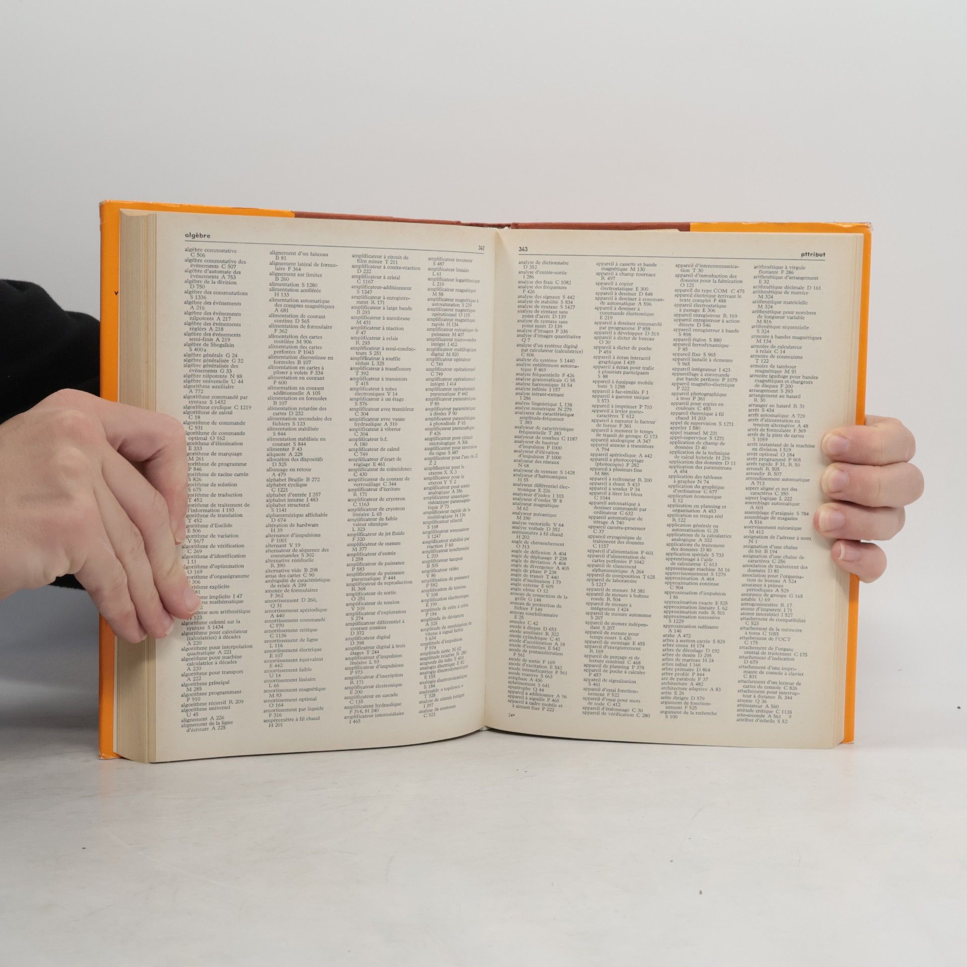Autorenkollektiv Technický prekladový slovník. Spracovanie informácií