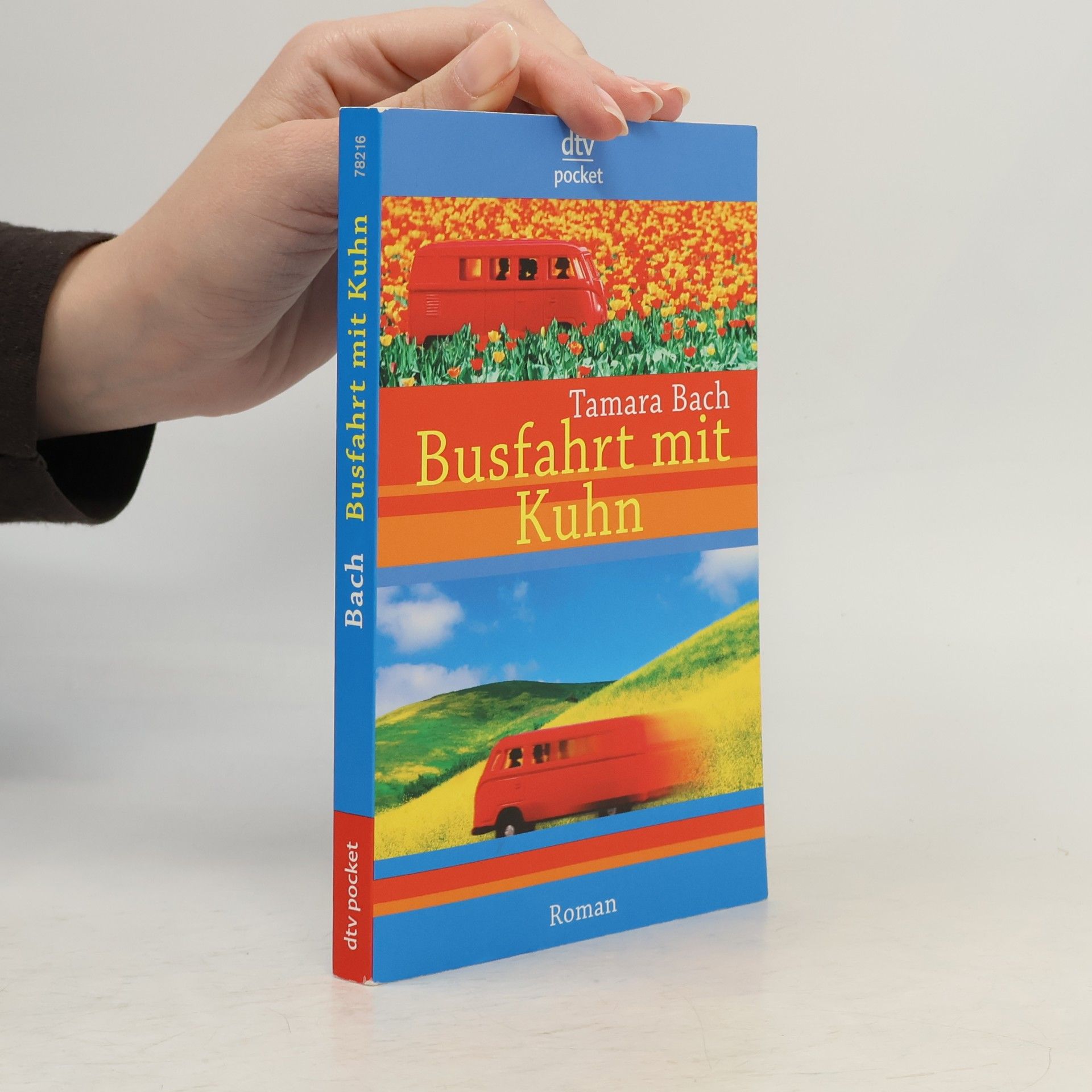 Tamara Bach Busfahrt mit Kuhn
