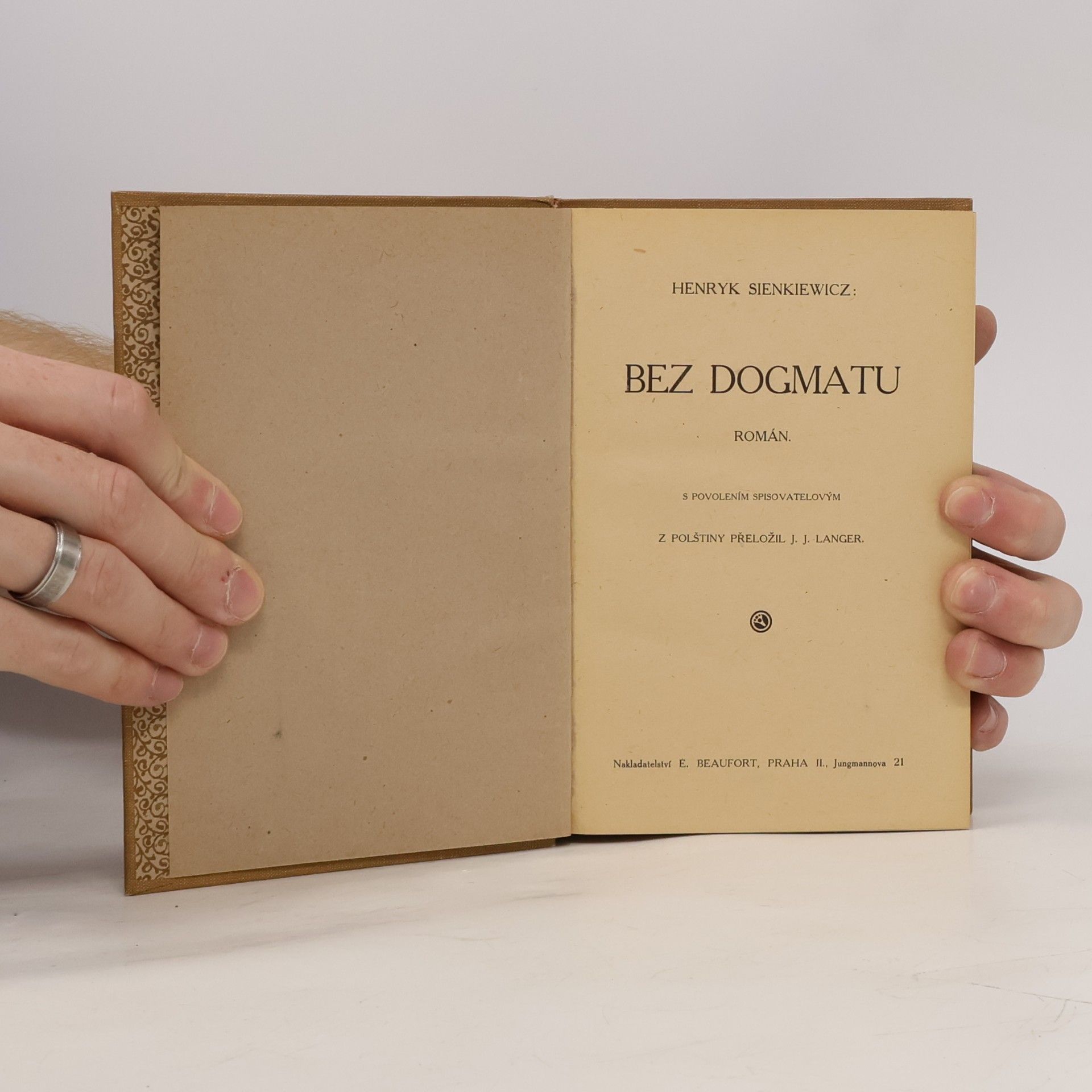 Henryk Sienkiewicz Bez dogmatu