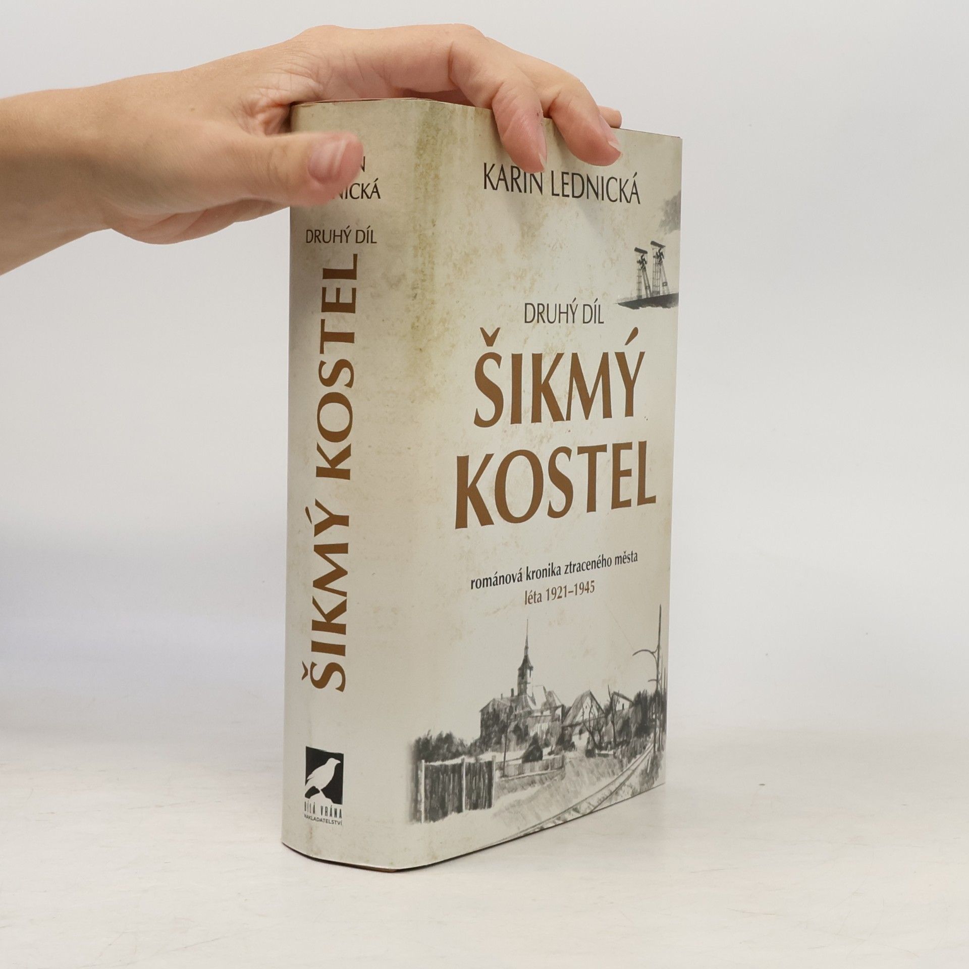 Karin Lednická Šikmý kostel 2
