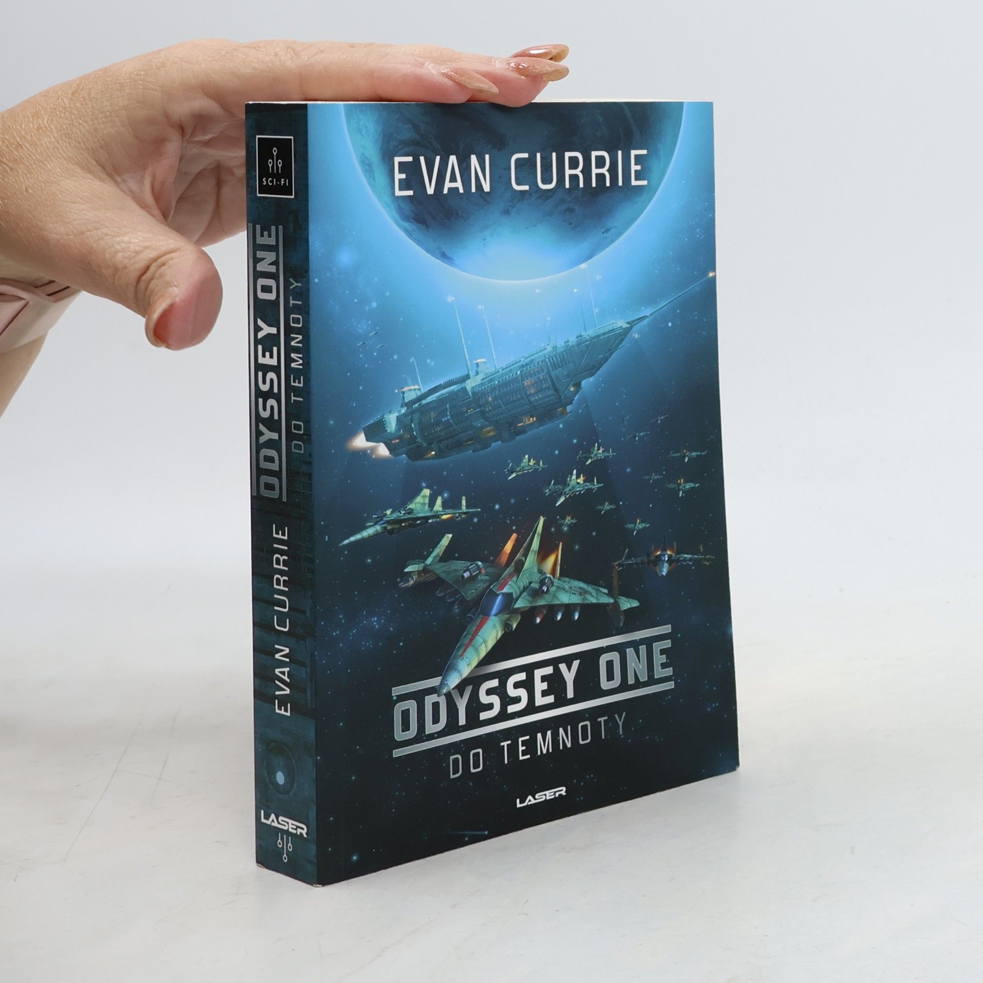 Evan Currie Odyssey one. Do temnoty