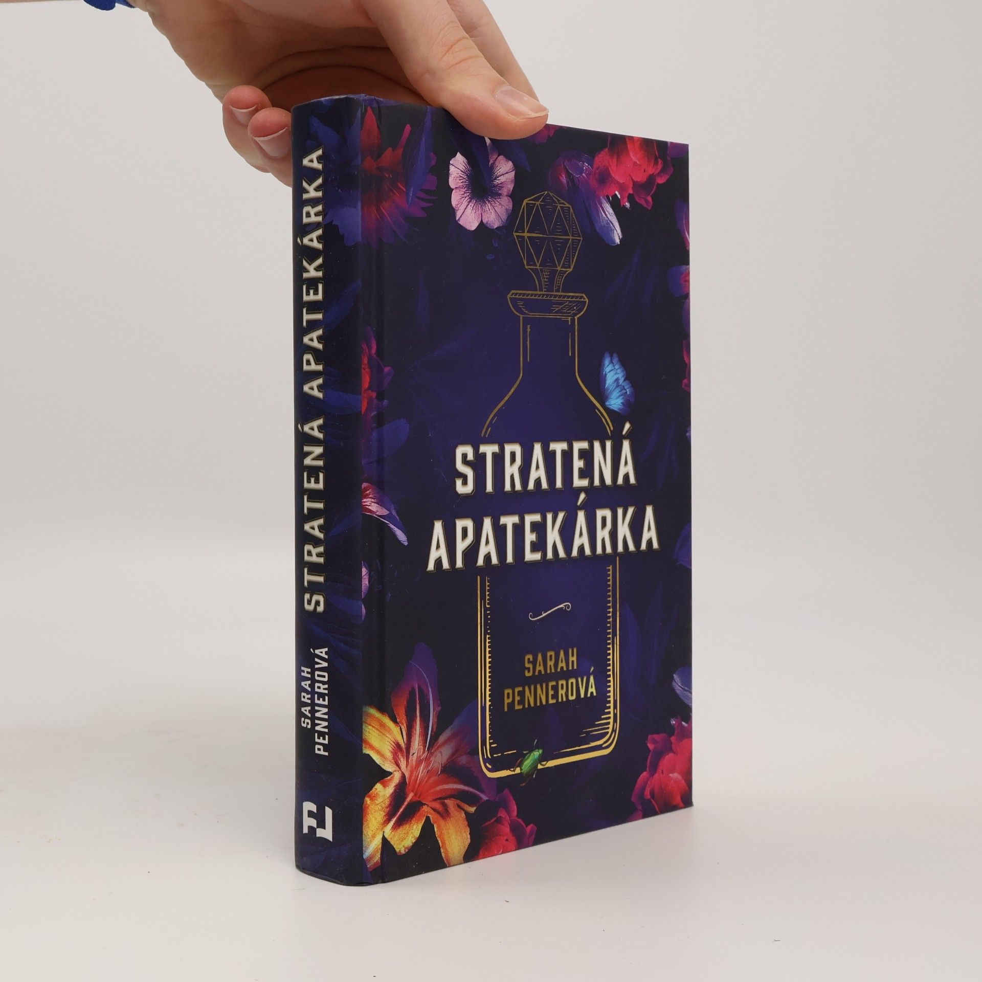 Sarah Penner Stratená apatekárka