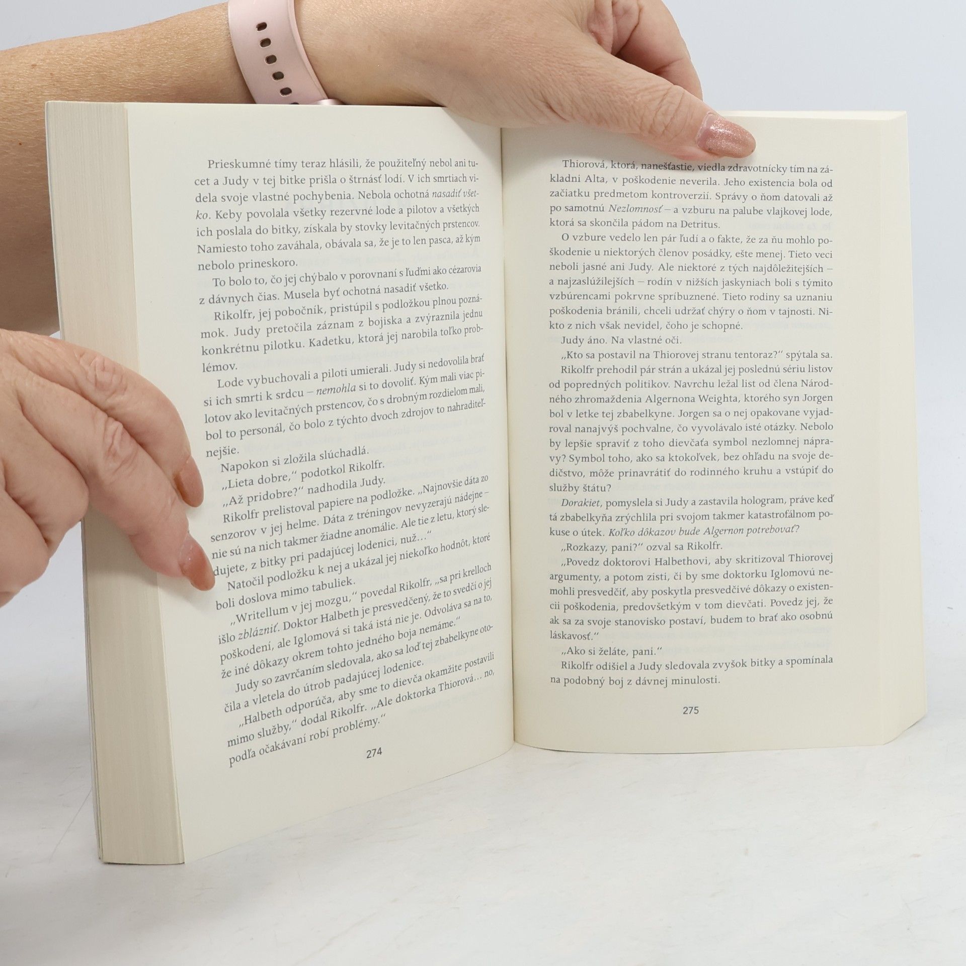 Brandon Sanderson Kadeti medzi hviezdami
