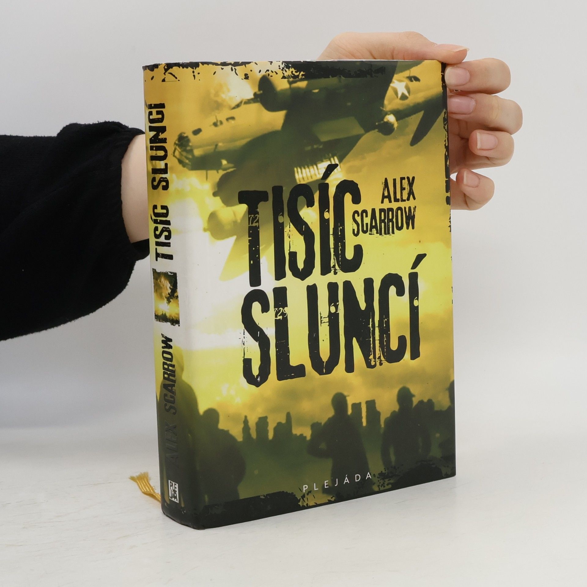 Alex Scarrow Tisíc sluncí