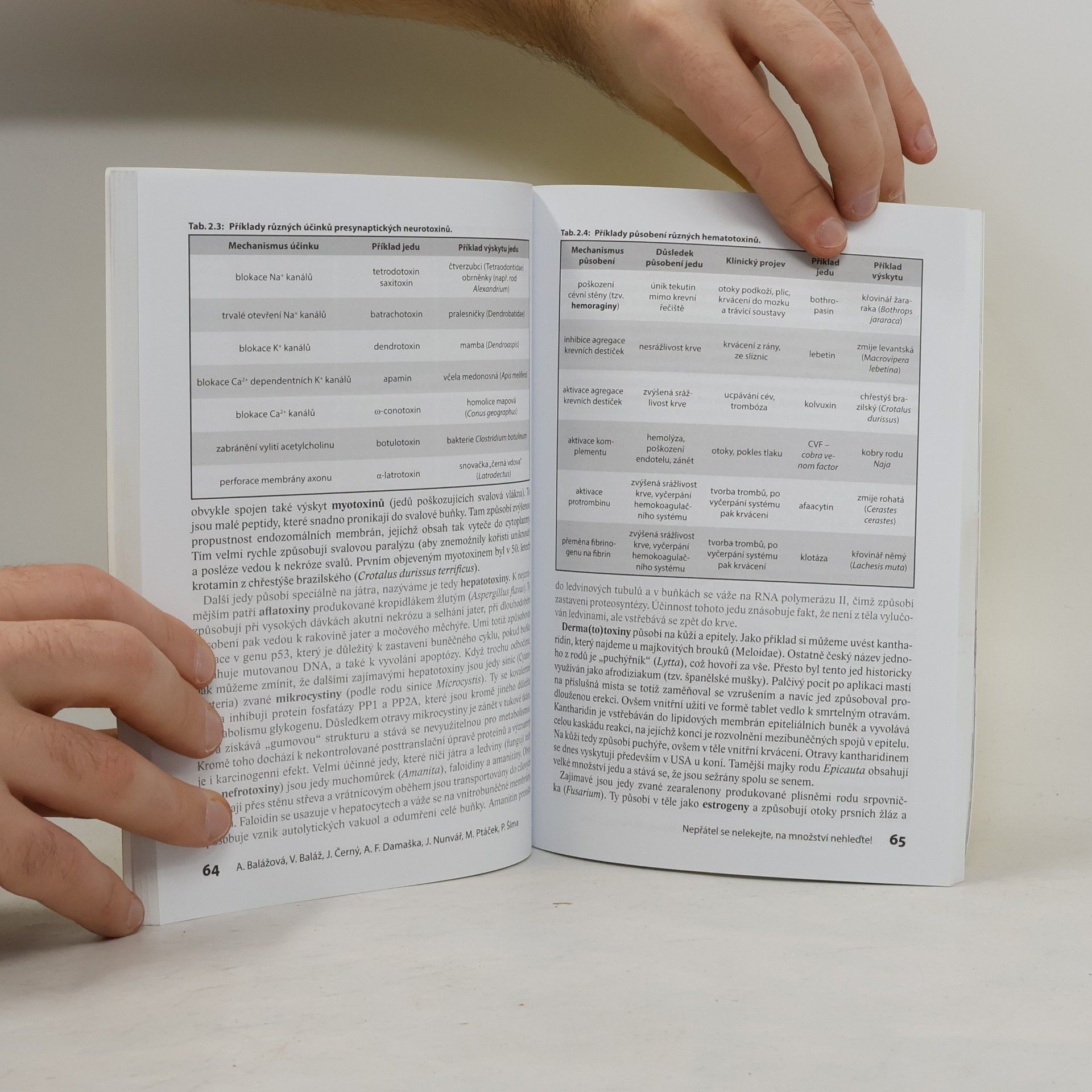 Alena Balážová Nepřátel se nelekejte, na množství nehleďte!, aneb, Obrana proti bližním : biologická olympiáda 2019-2020, 54. ročník : přípravný text pro kategorie A, B