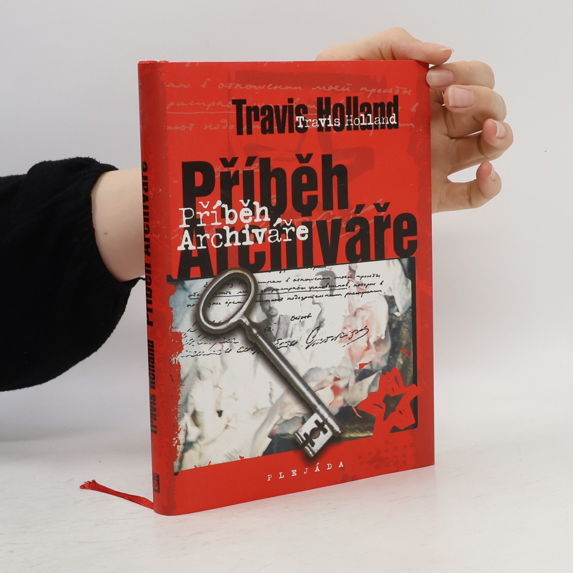 Travis Holland Příběh archiváře