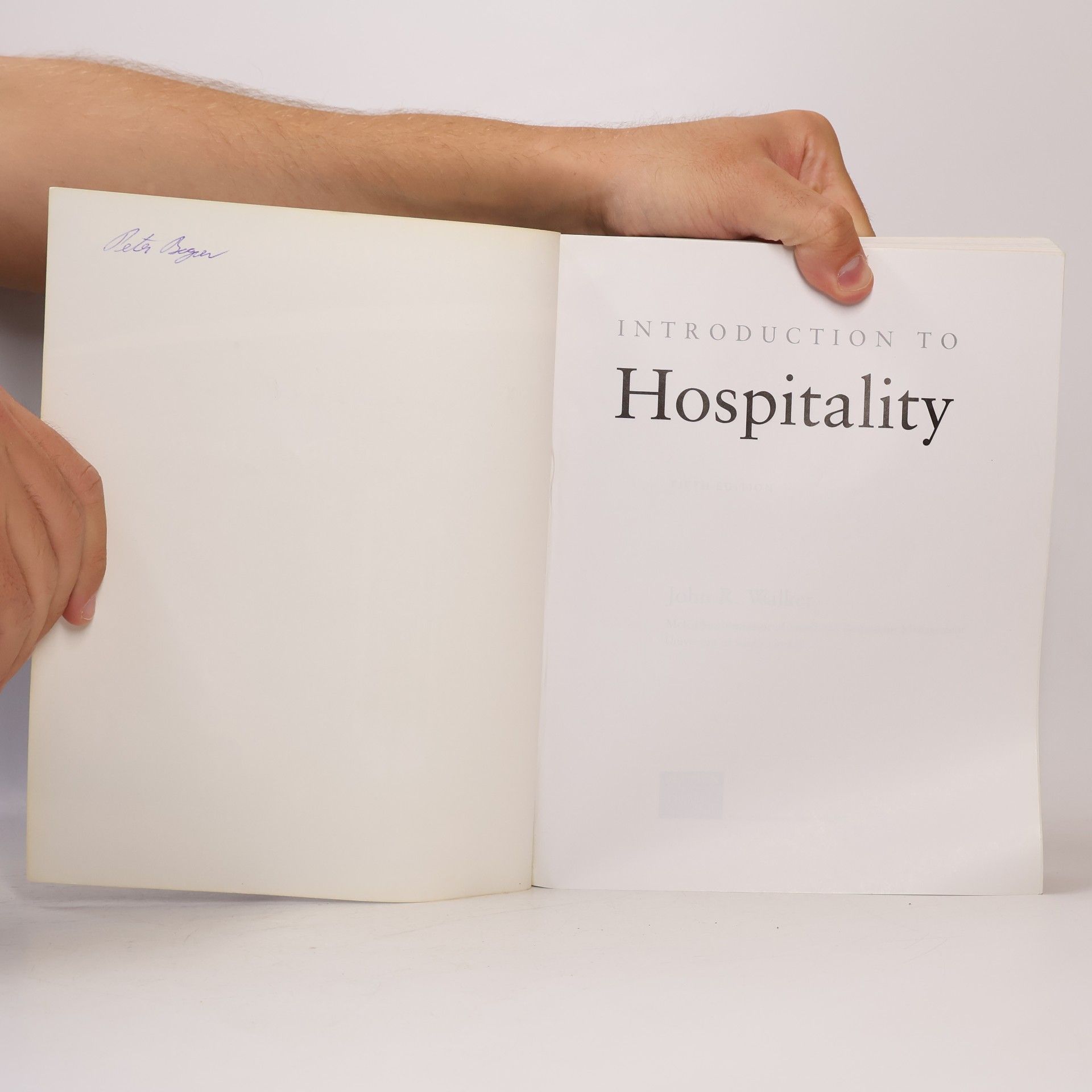 John Walker Pearson International Edition: Introduction To Hospitality Management