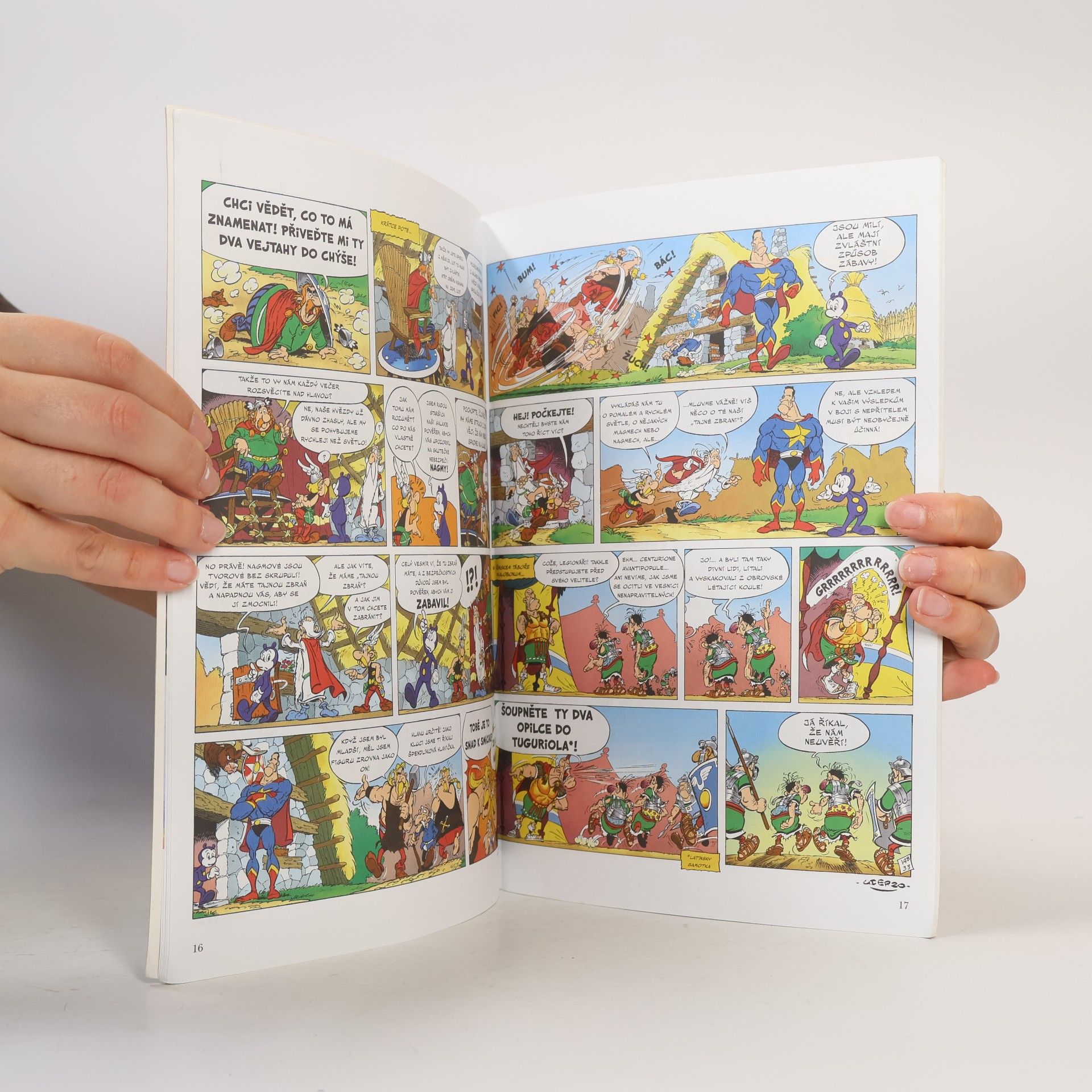 Albert Uderzo Nebe mu padá na hlavu