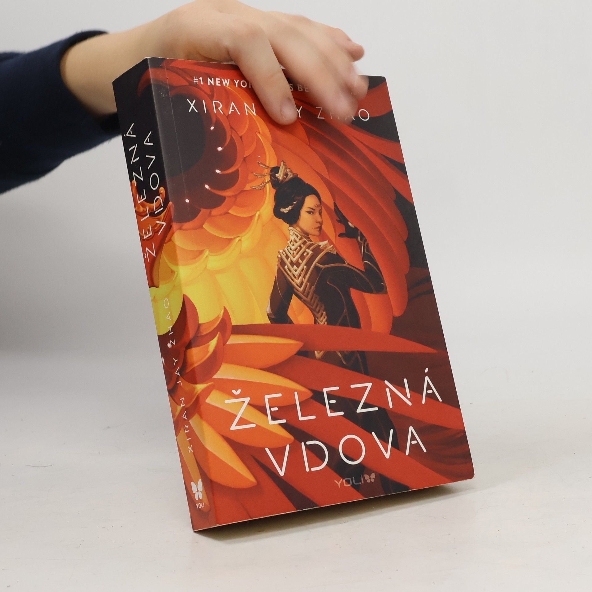 Xiran Jay Zhao Železná vdova