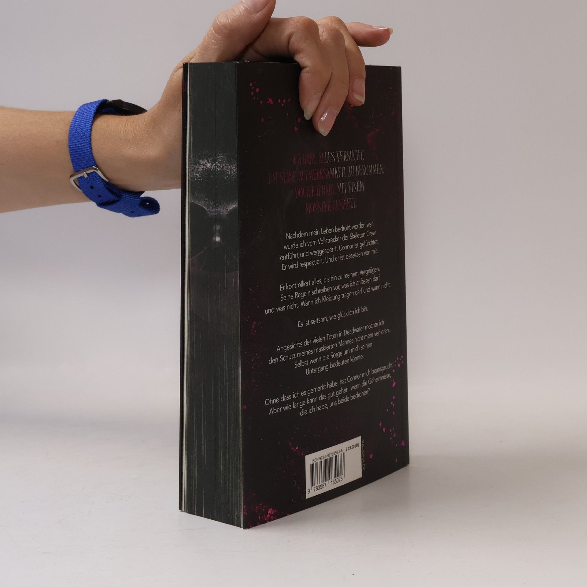 Jolie Vines Body Count - 2: Connor's Claim