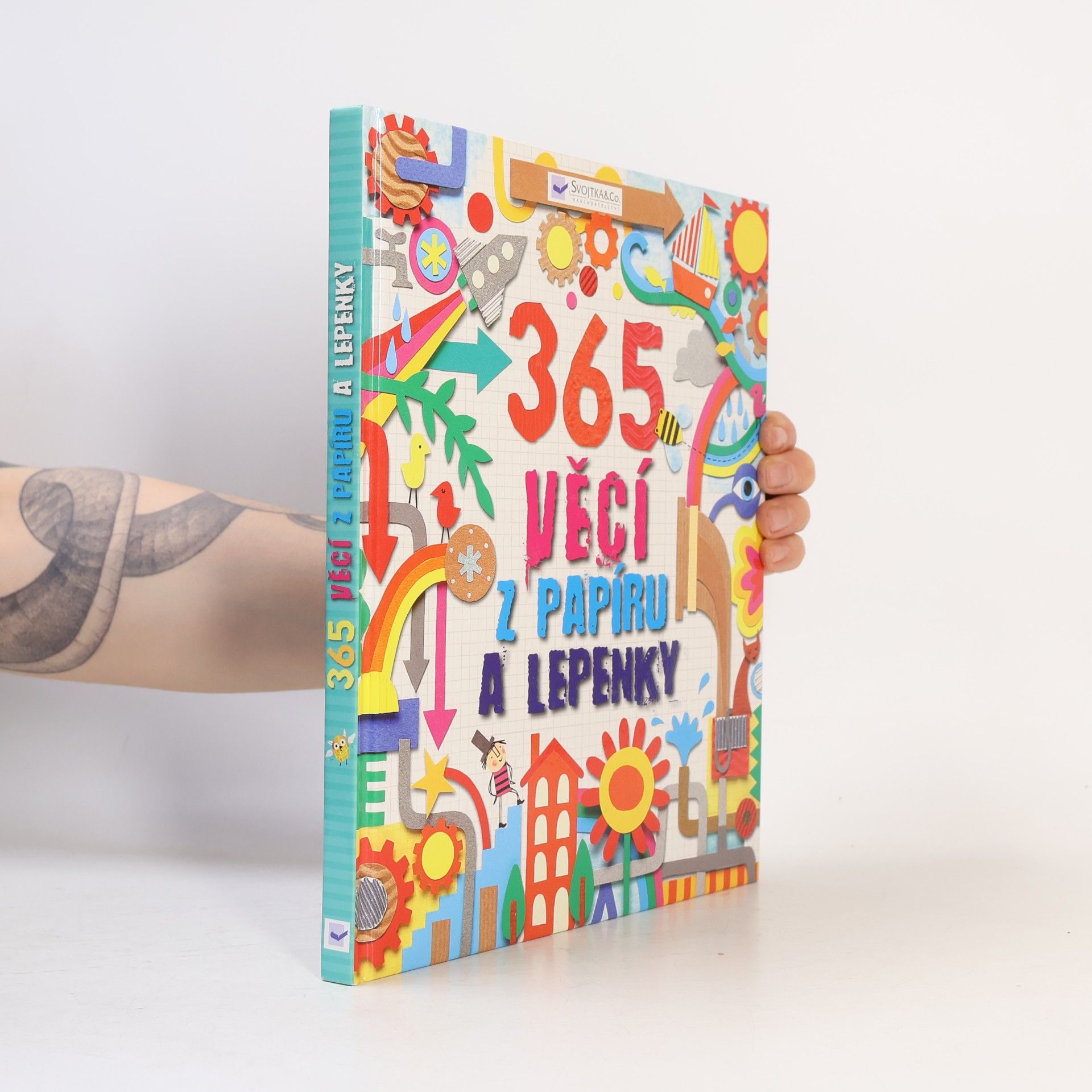 Fiona Watt 365 věcí z papíru a lepenky