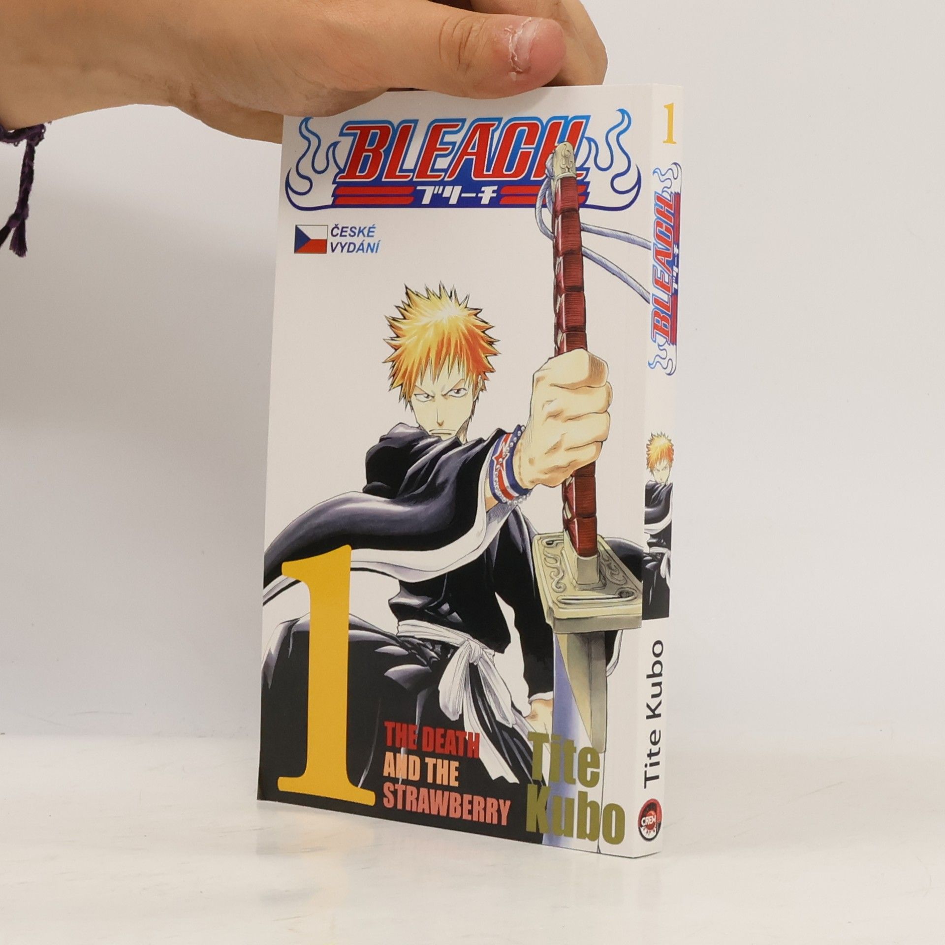 Bleach. 1, The Death and the Strawberry
